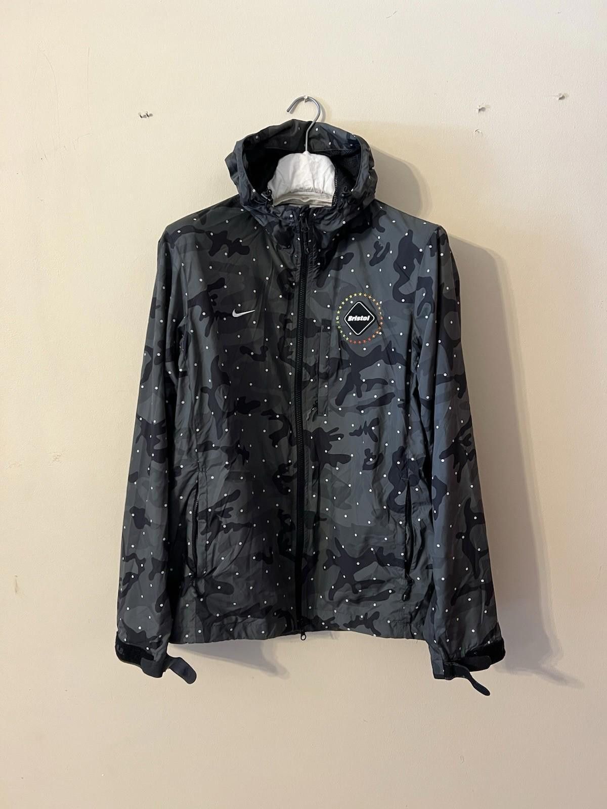 F.C. Real Bristol （FCRB） SOPHNET. FCRB x Nike F.C. Real Bristol Windrunner Jacket