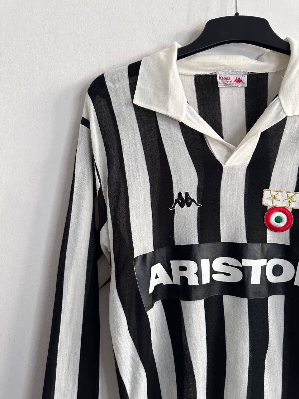 Kappa Kappa Juventus 1983/84 Home Jersey Football Shirt #9 Ariston Size US L / EU 52-54 / 3 - 6 Thumbnail