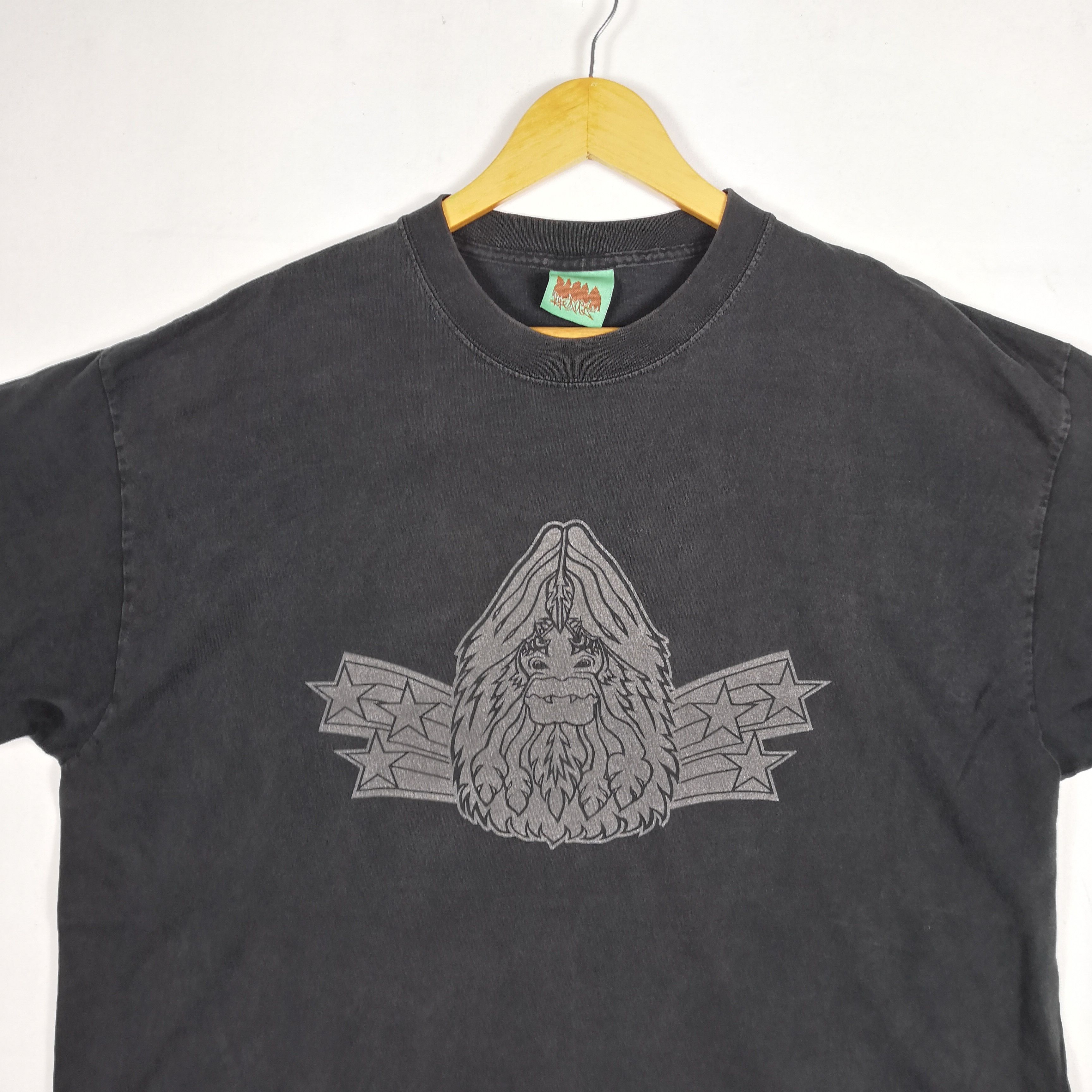 Japanese Brand Vintage Whatever Happen My Toys keep Tapping T-Shirt Tees Size US XXL / EU 58 / 5 - 3 Thumbnail