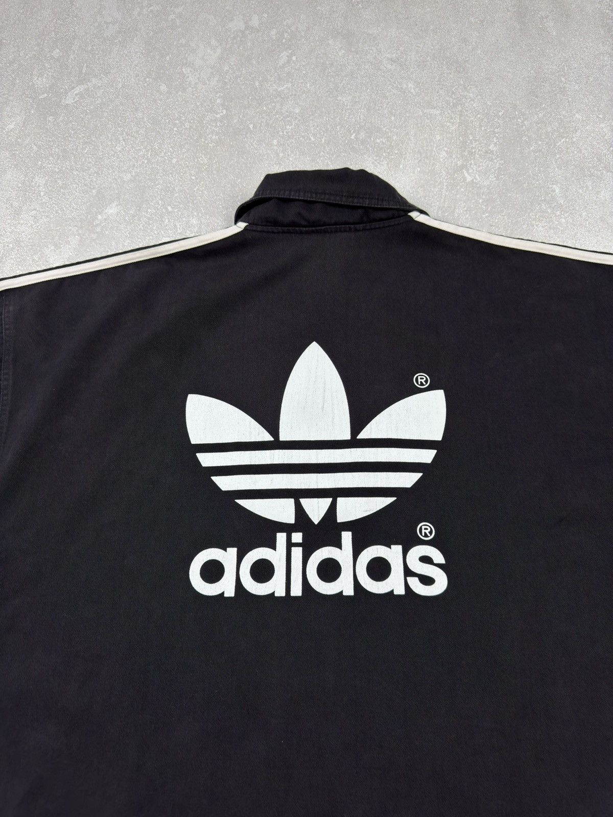 Adidas Vintage Adidas 00s Training Black Jacket Central Logo Size US L / EU 52-54 / 3 - 12 Thumbnail