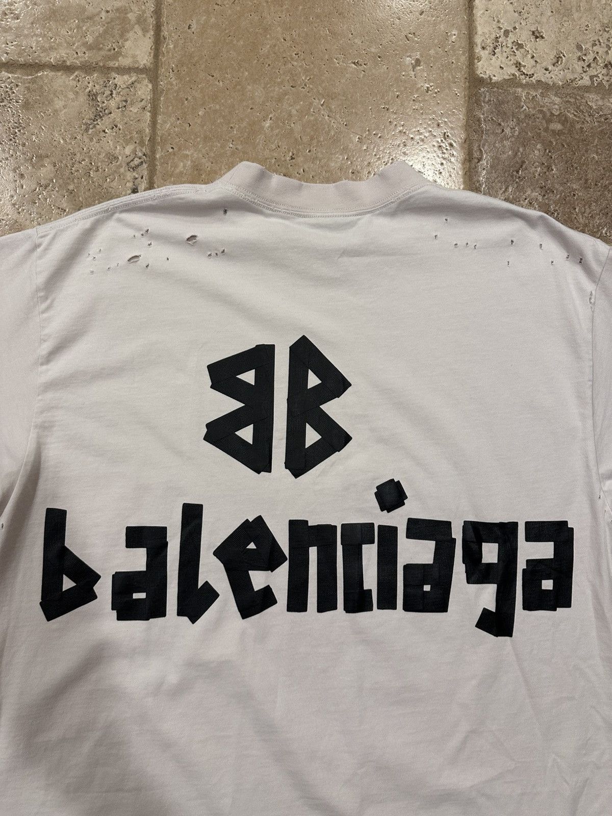 Balenciaga Balenciaga Distressed Type Black Duct Tape Logo White Tee Size US XS / EU 42 / 0 - 11 Thumbnail