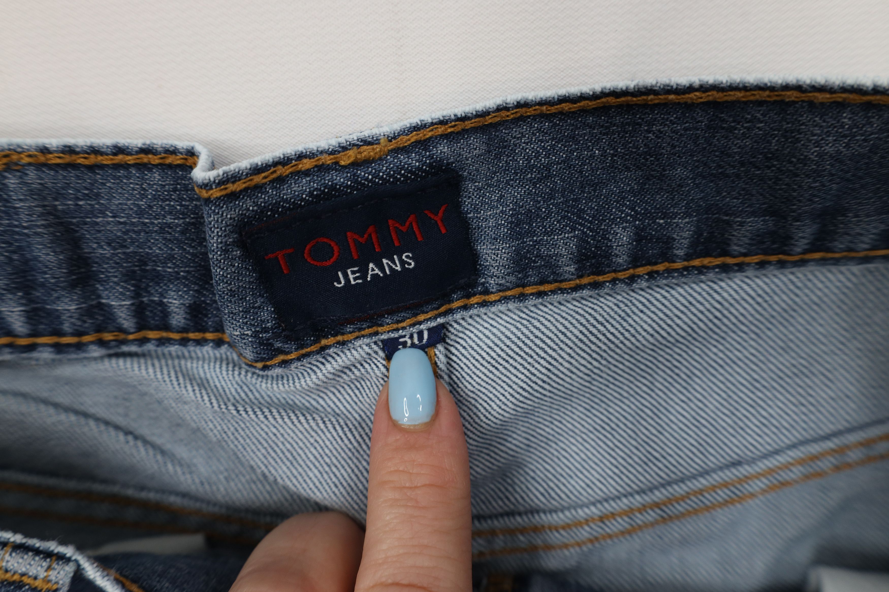 Tommy Hilfiger Vintage Y2K 2001 Tommy Hilfiger Fit Denim Jean Shorts Jorts Size US 30 / EU 46 - 6 Thumbnail