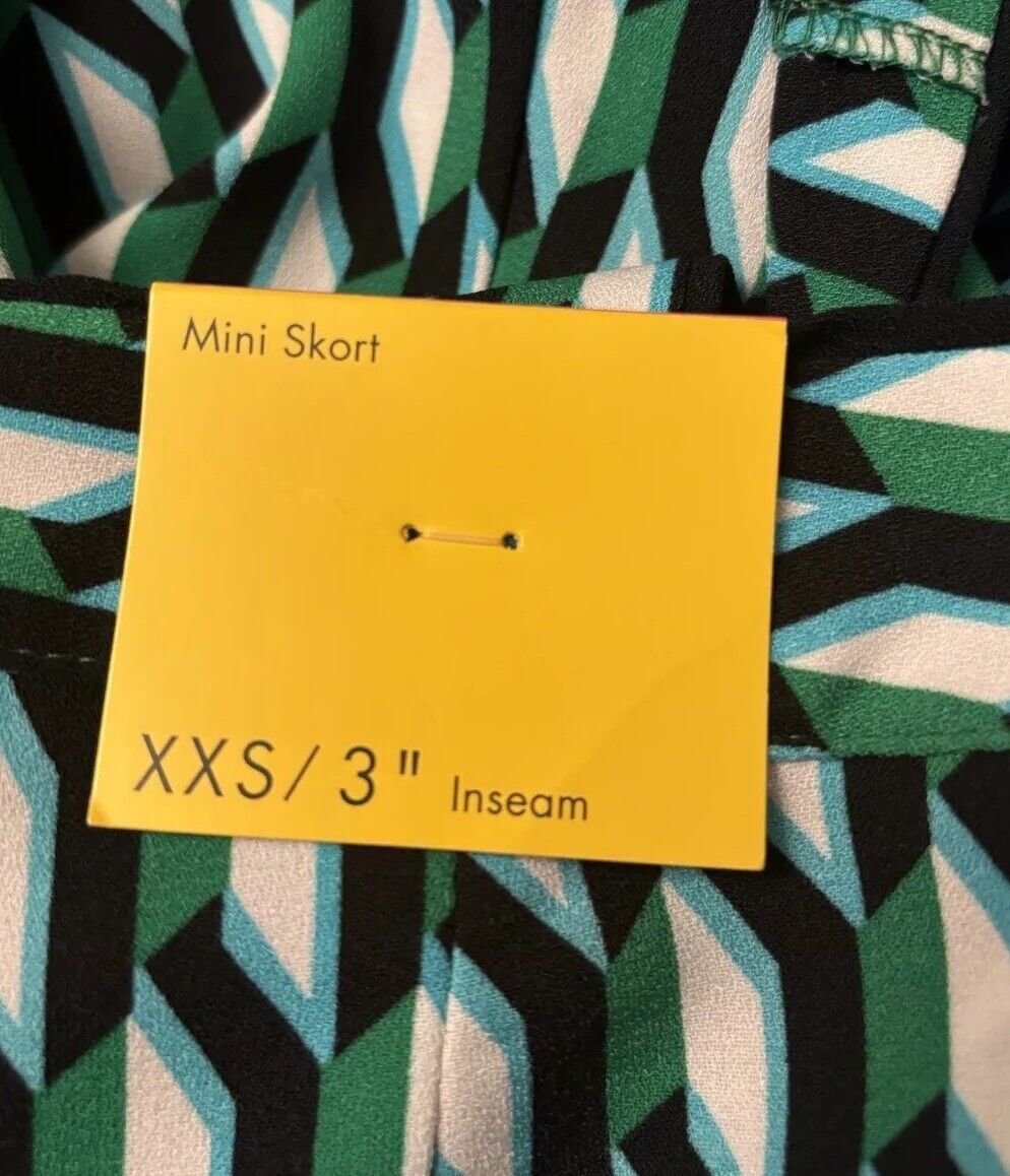 Diane von Furstenberg × Target Basics DVF Target XXS Side Wrap Arrow Geo Green Mini Skort NEW Size 25" / US 0 / IT 36 - 8 Thumbnail