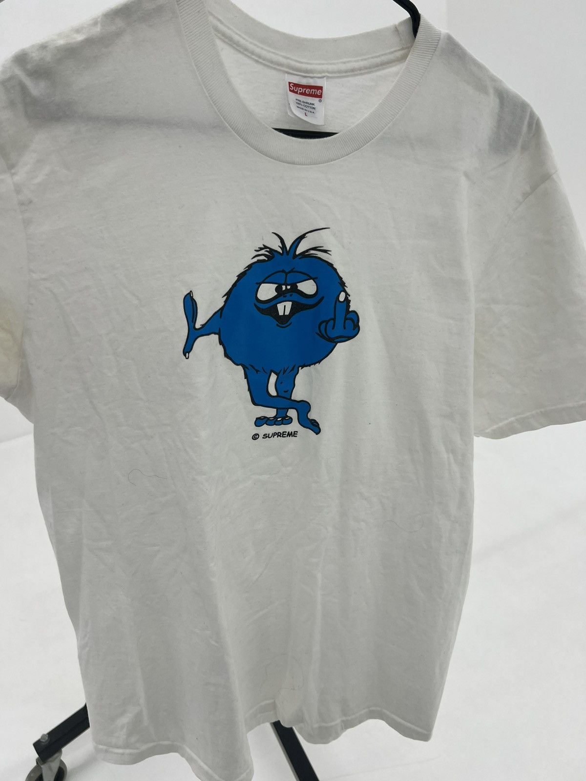 Supreme Supreme Camacho Middle Finger Tee Size US L / EU 52-54 / 3 - 1 Thumbnail