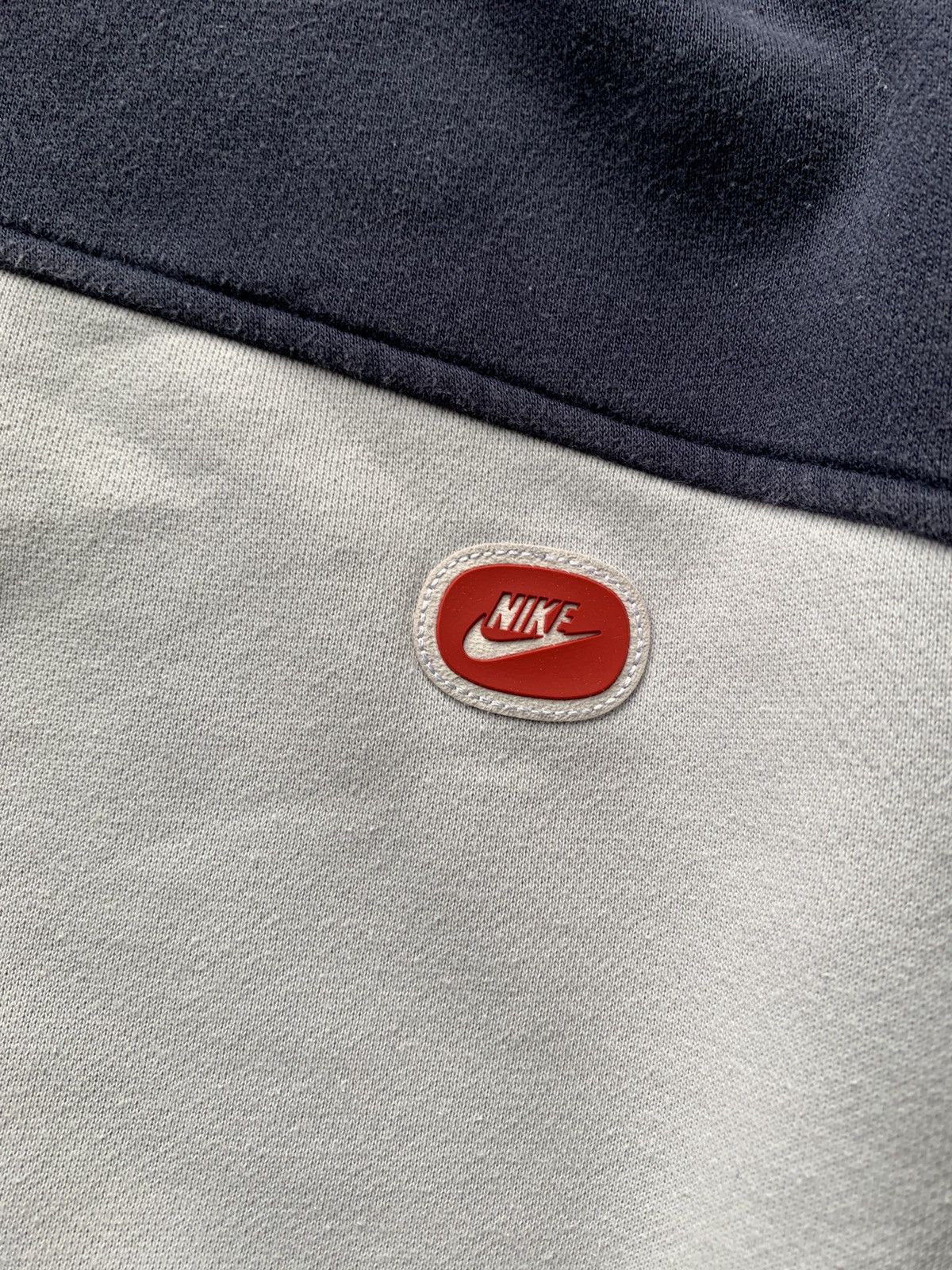 Nike Vintage Nike swoosh sweatshirt Size US L / EU 52-54 / 3 - 3 Thumbnail