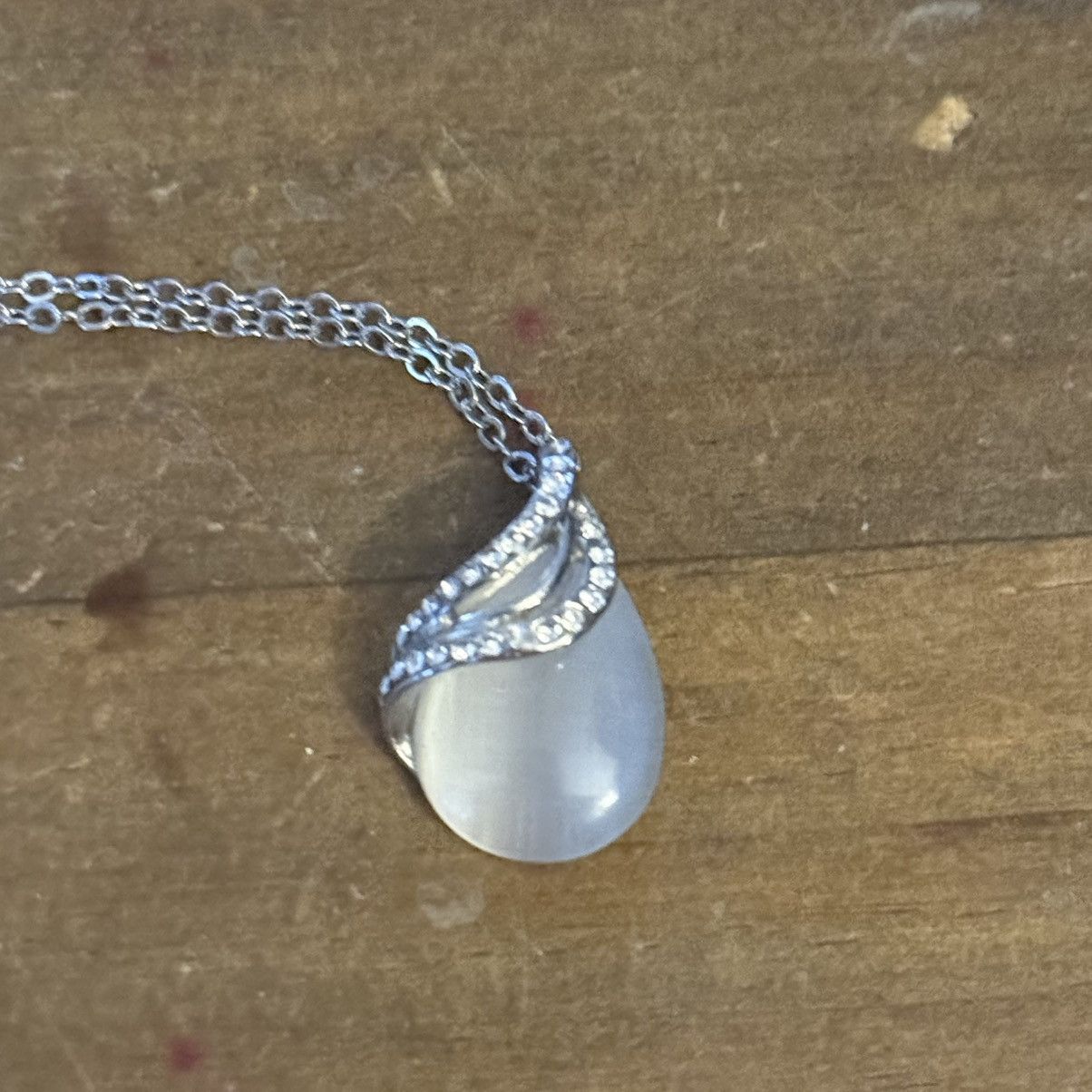 Other Silver tone rhinestone accent cats eye pendant necklace Size ONE SIZE - 4 Thumbnail