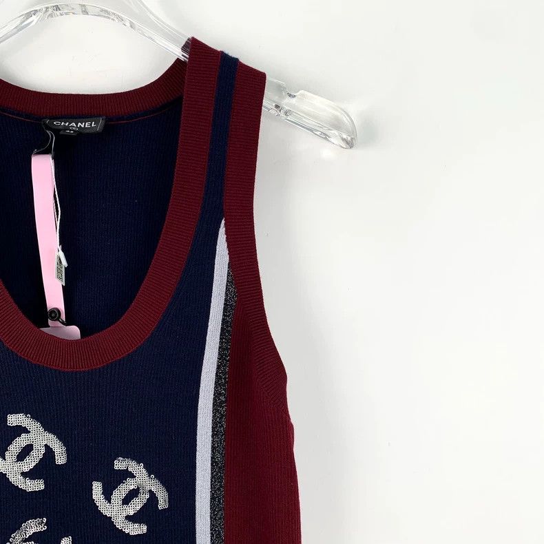 Chanel Chanel Color-blocked logo sequin wool round-neck sleeveless Size M / US 6-8 / IT 42-44 - 3 Thumbnail