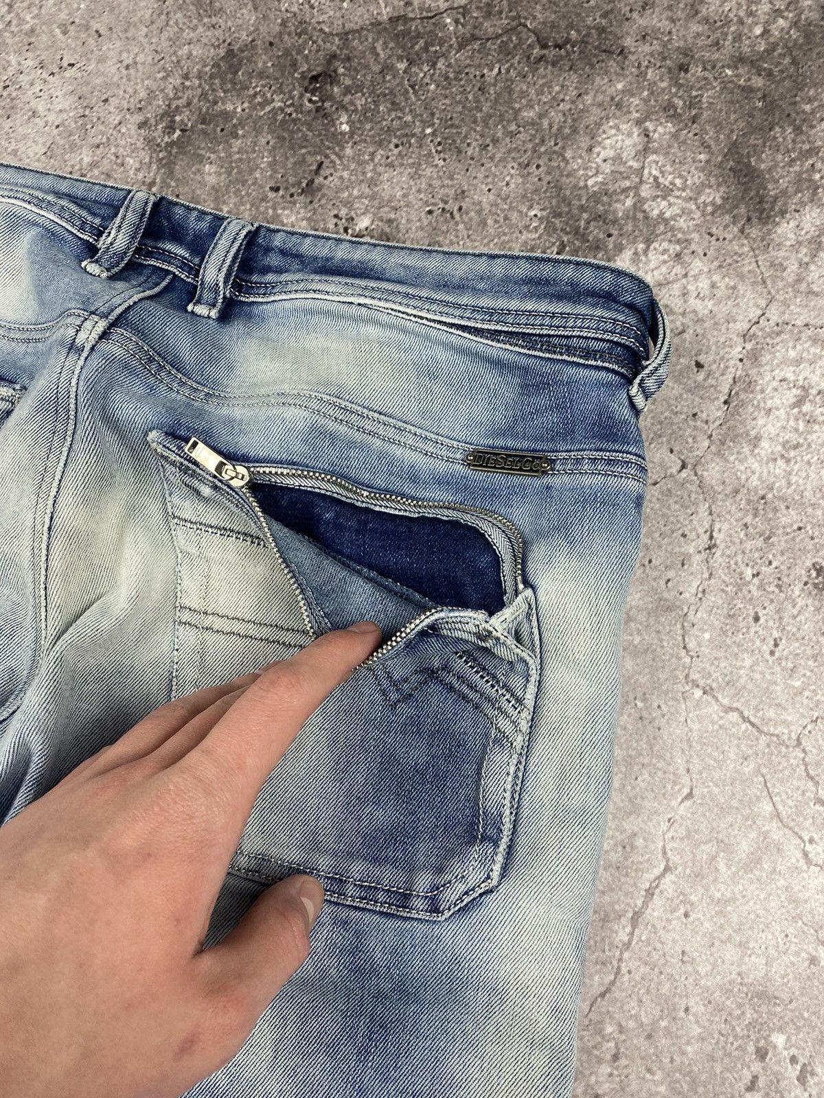 Diesel × Japanese Brand × Junya Watanabe Vintage Diesel Junya Watanabe Baggy Y2K Japanesse jeans😊 Size US 32 / EU 48 - 4 Thumbnail