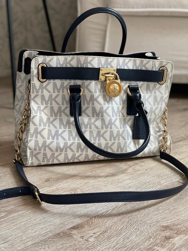 Michael Kors Michael Kors Monogram Leather Shoulder Bag Medium Size ONE SIZE - 1 Thumbnail