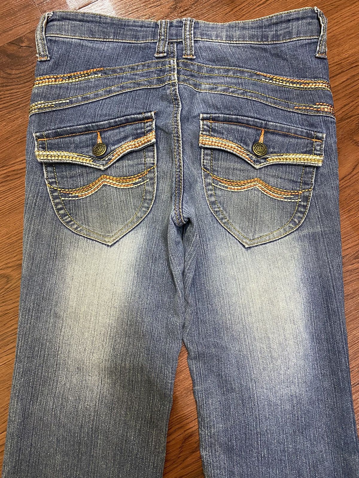 Japanese Brand Vintage Japanese Brands Queen ButtonBlue Wash Flare Jeans Size US 29 - 4 Thumbnail