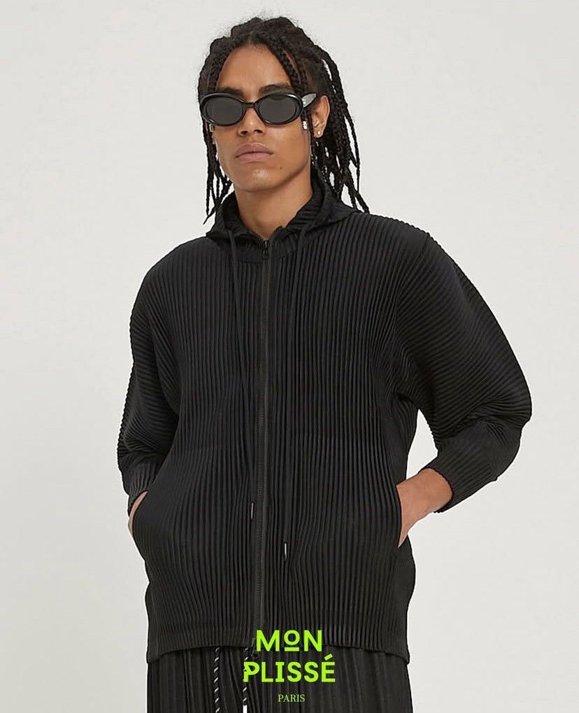 Homme Plisse Issey Miyake MONPLISSE PARIS Two way plisse zip up Outer Navy Size US M / EU 48-50 / 2 - 2 Thumbnail