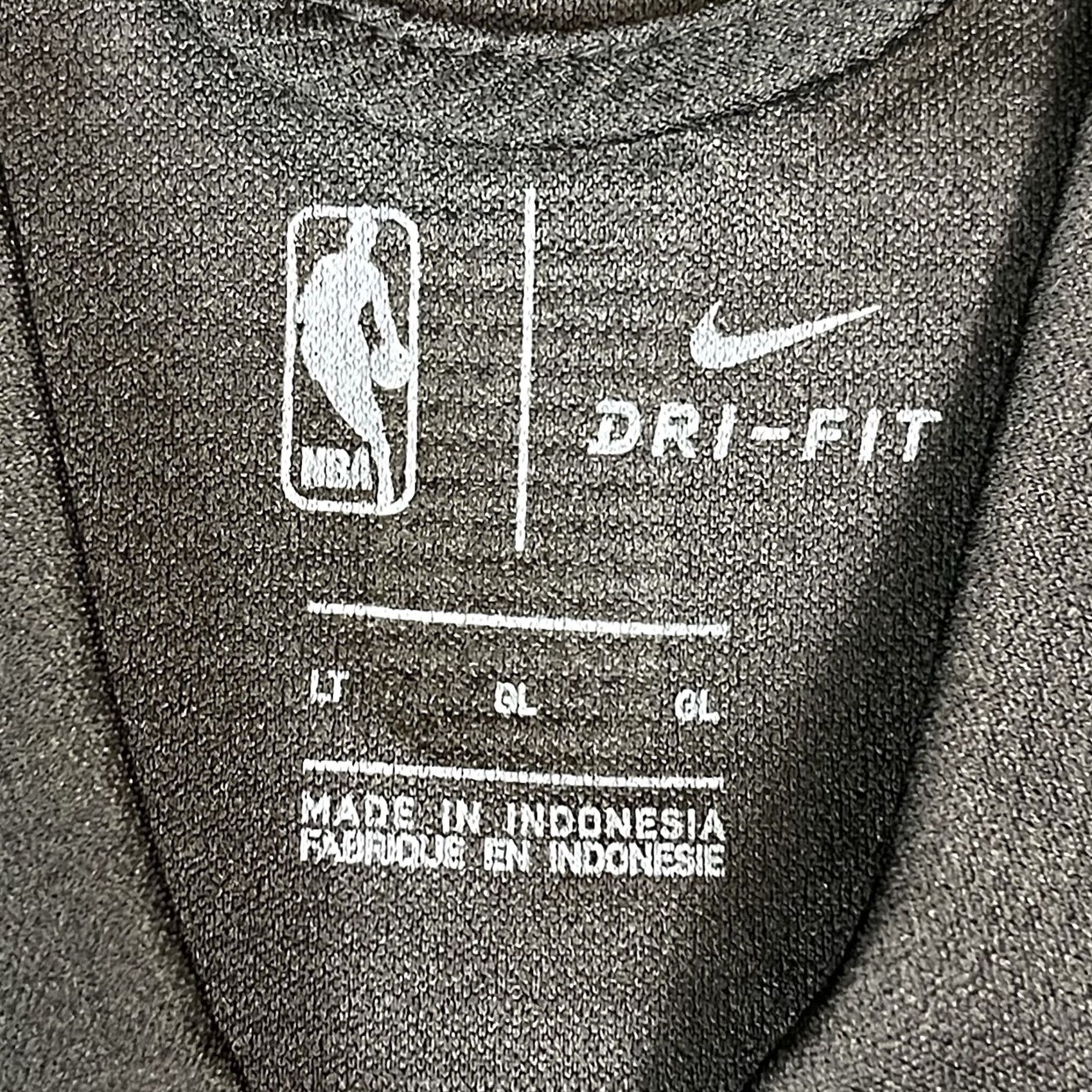 Nike Nike NBA Jacket Mens LT Black Full Zip Utah Jazz Embroidered Logo Dri Fit Size US L / EU 52-54 / 3 - 3 Thumbnail
