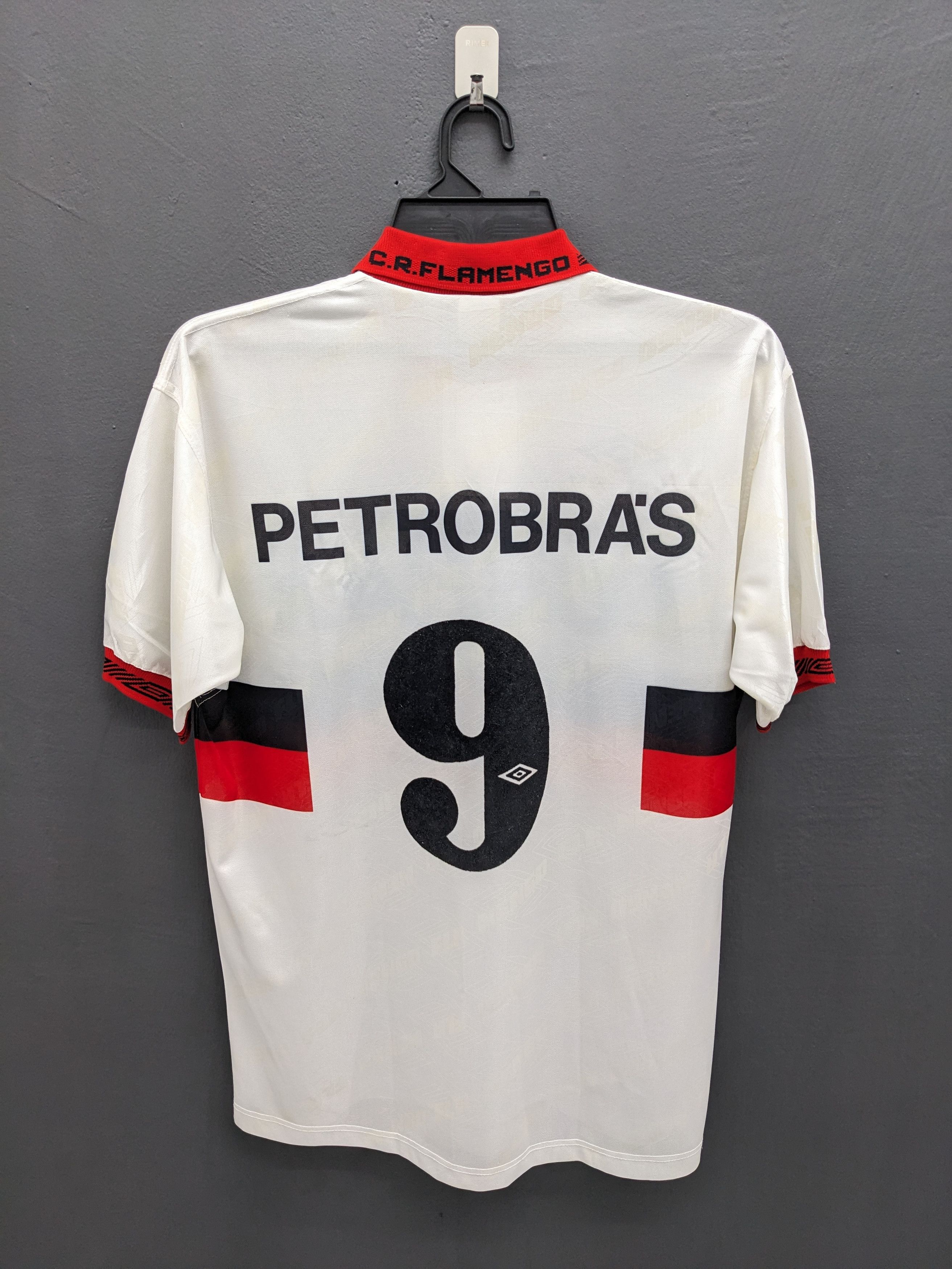 Vintage VINTAGE C.R. FLAMENGO PETROBRA'S JERSEY Size US L / EU 52-54 / 3 - 7 Thumbnail
