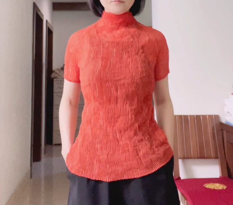 Issey Miyake Issey Miyake Orange pleated see-through top Size M / US 6-8 / IT 42-44 - 1 Thumbnail