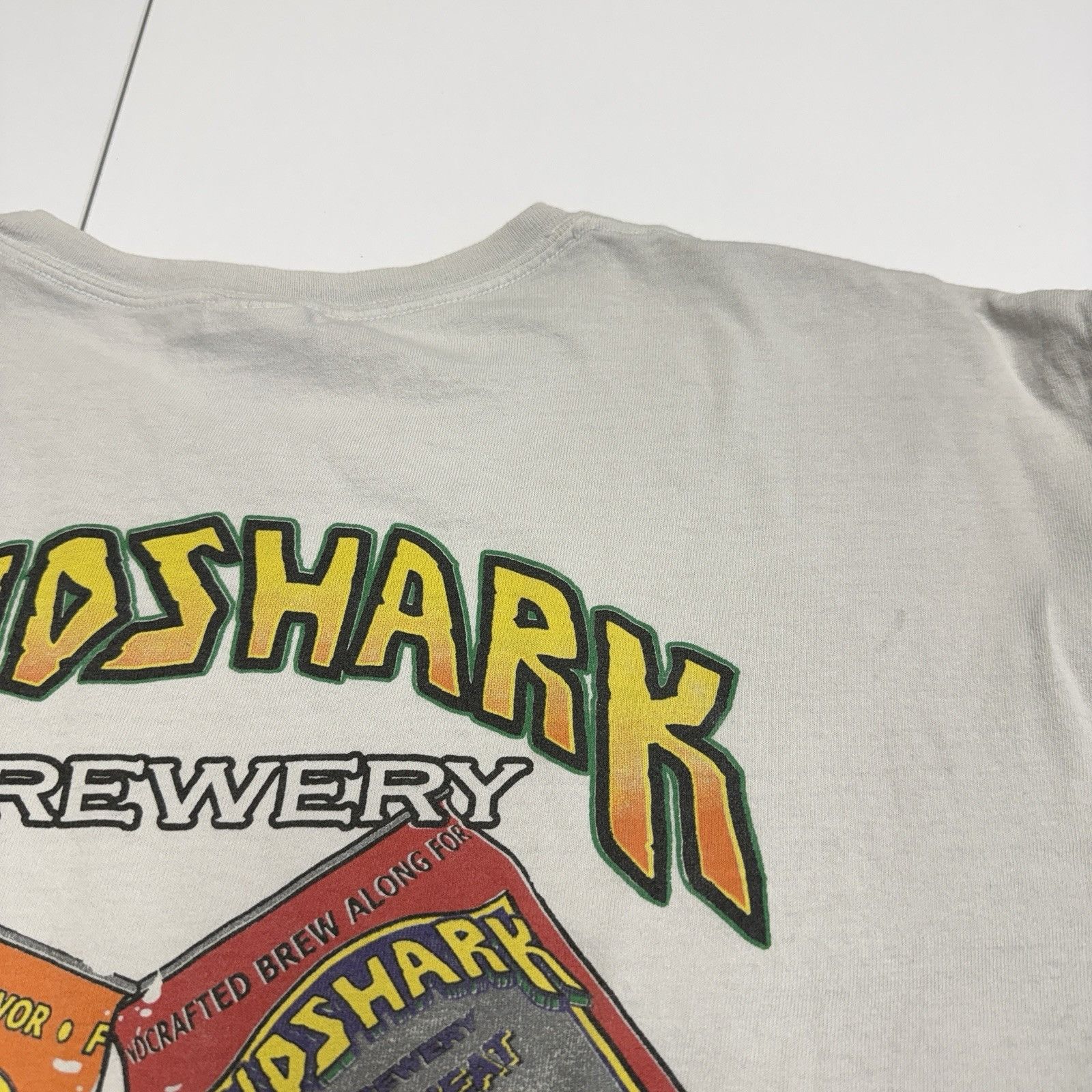 Vintage Vintage MudShark Brewery T Shirt Mens XL Y2K Short Sleeve Size US XL / EU 56 / 4 - 9 Thumbnail
