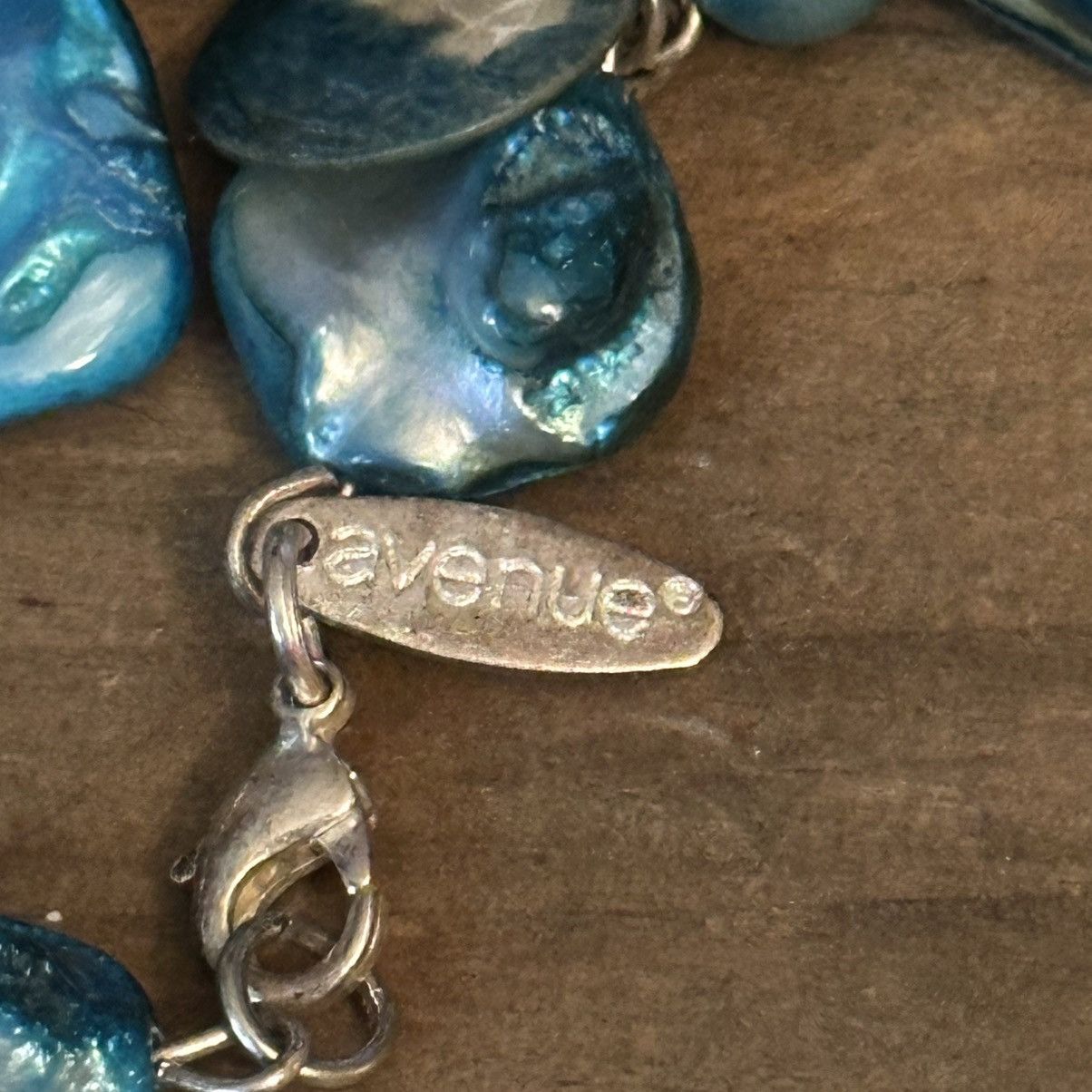 Avenue Avenue blue dyed mother of pearl shell necklace Size ONE SIZE - 4 Thumbnail