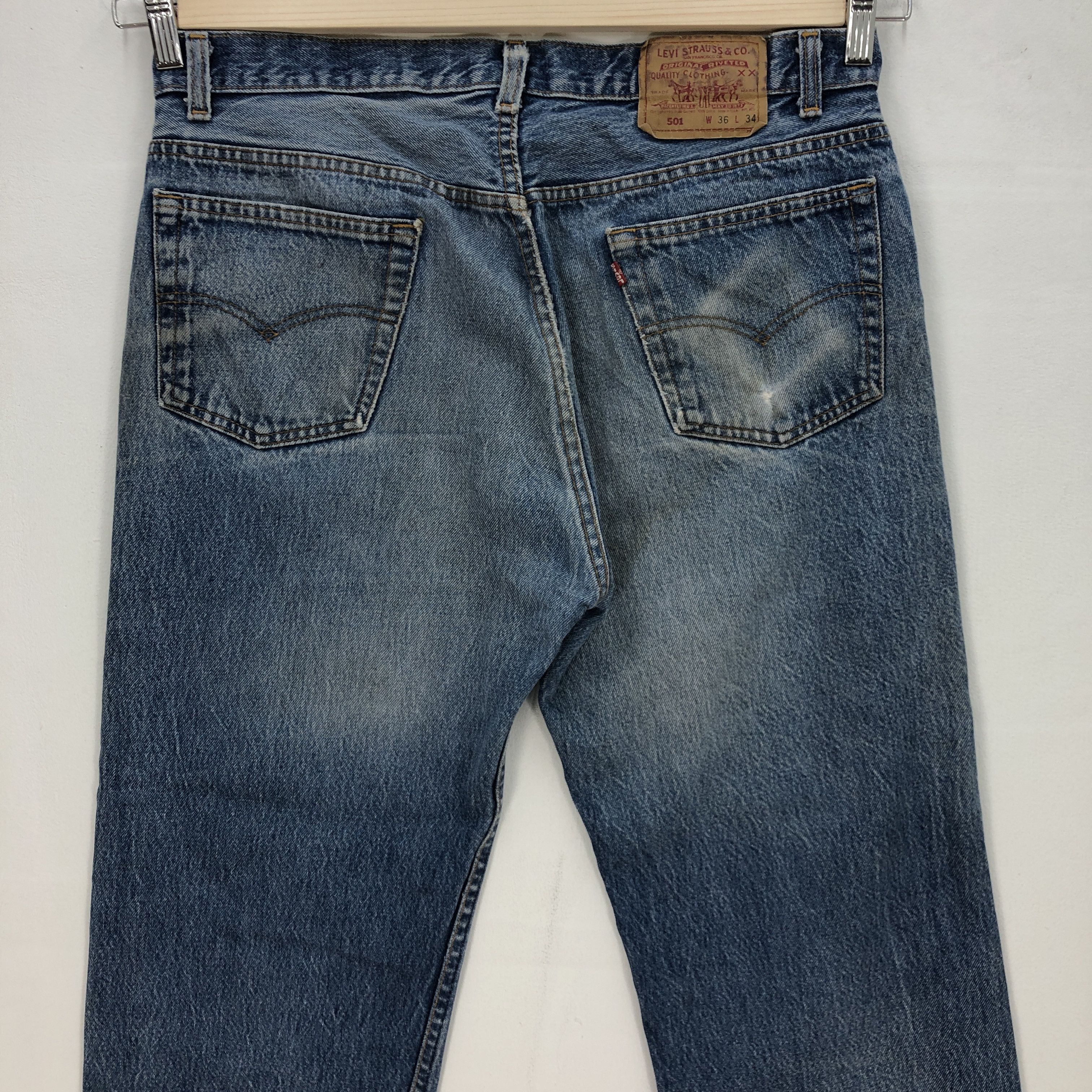 Levi's Vintage Levis 501 Faded Light Wash Jeans Levi's Denim Size US 34 / EU 50 - 4 Thumbnail