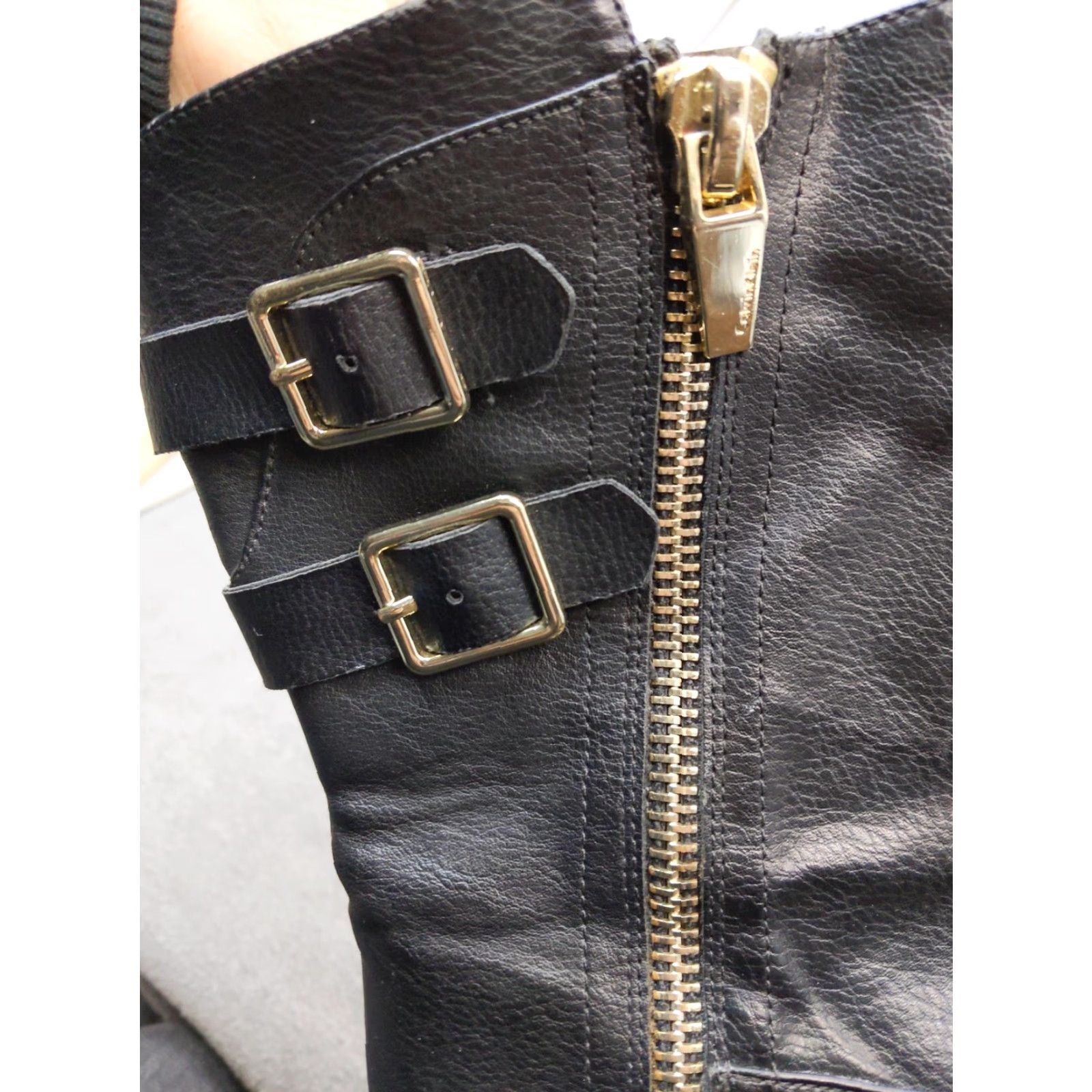 Calvin Klein Calvin Klein Boots Womens Size 7 Black Leather Ankle Zip Buckle Biker Booties Size US 7 / IT 37 - 6 Thumbnail
