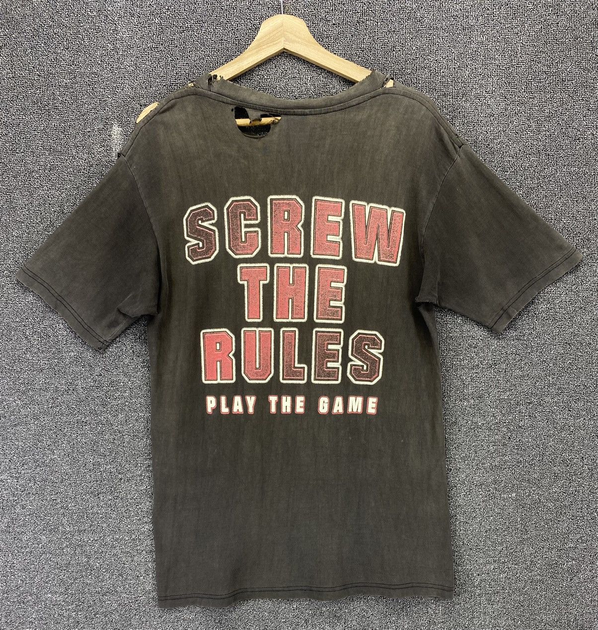 Vintage Vintage WWE Triple H Balenciaga Style Distressed Tee T Shirt Size US M / EU 48-50 / 2 - 12 Thumbnail