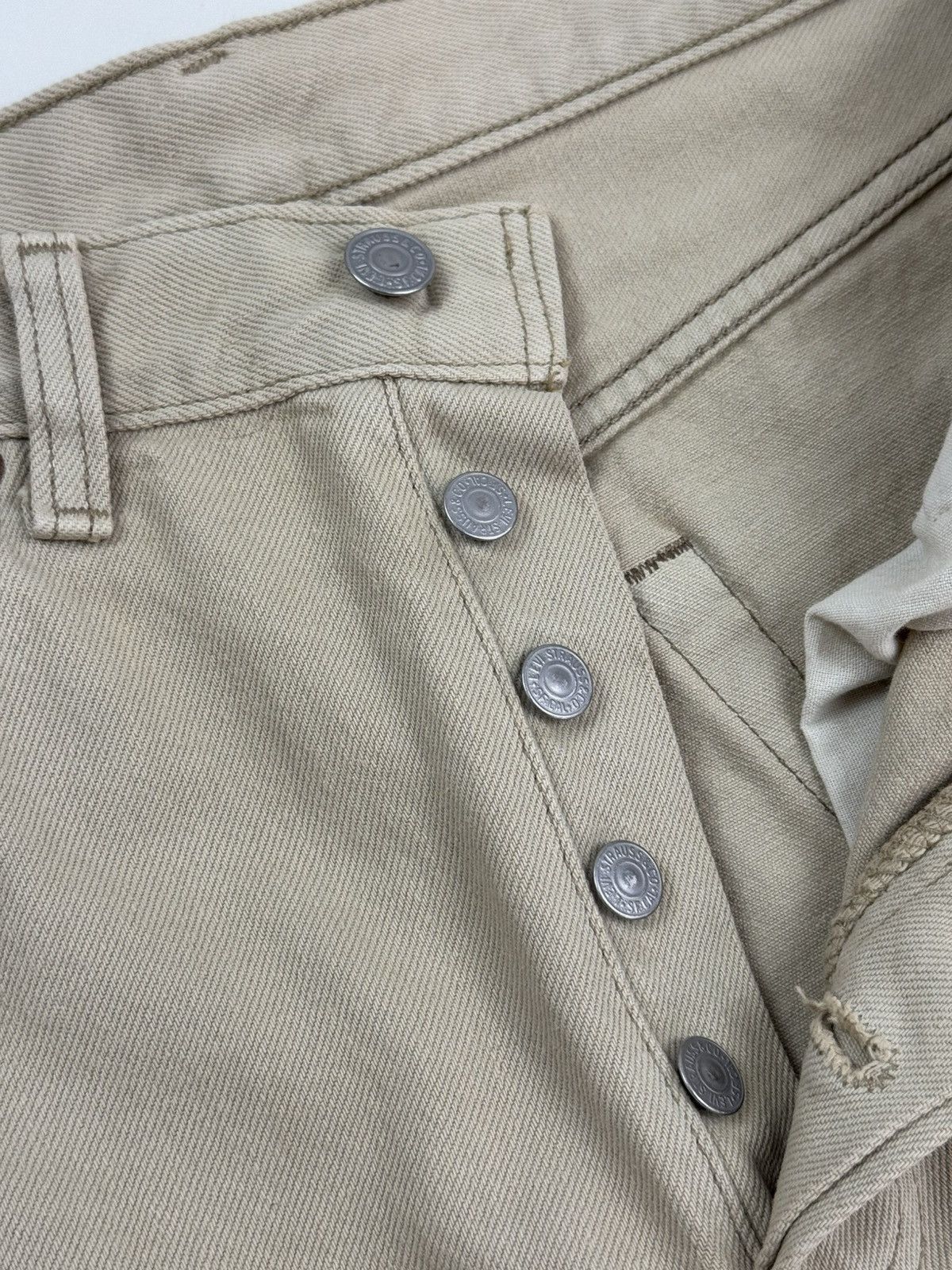 Levi's 1990’s Vintage Levi’s 501 Beige Jeans Made in USA Size US 31 - 9 Thumbnail