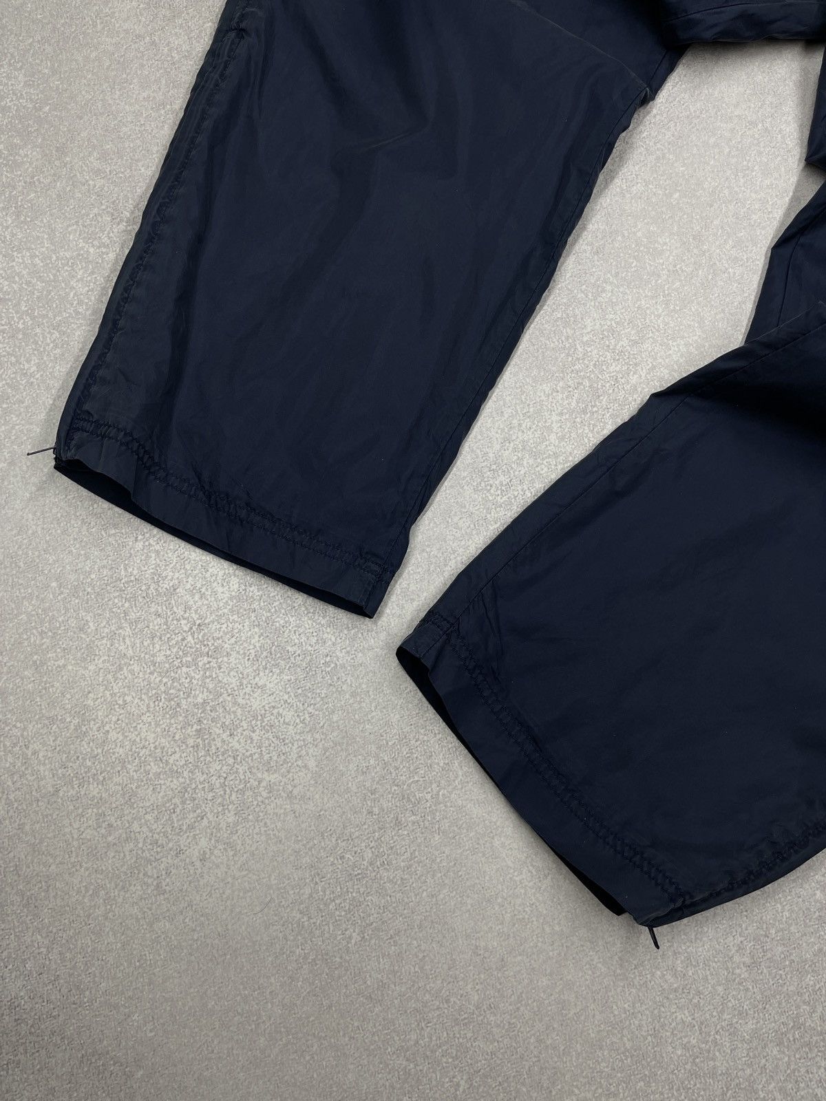 Nike Vintage Nike Nylon Sweatpants Navy Triple Swoosh Y2K ACG Size US 36 / EU 52 - 7 Thumbnail