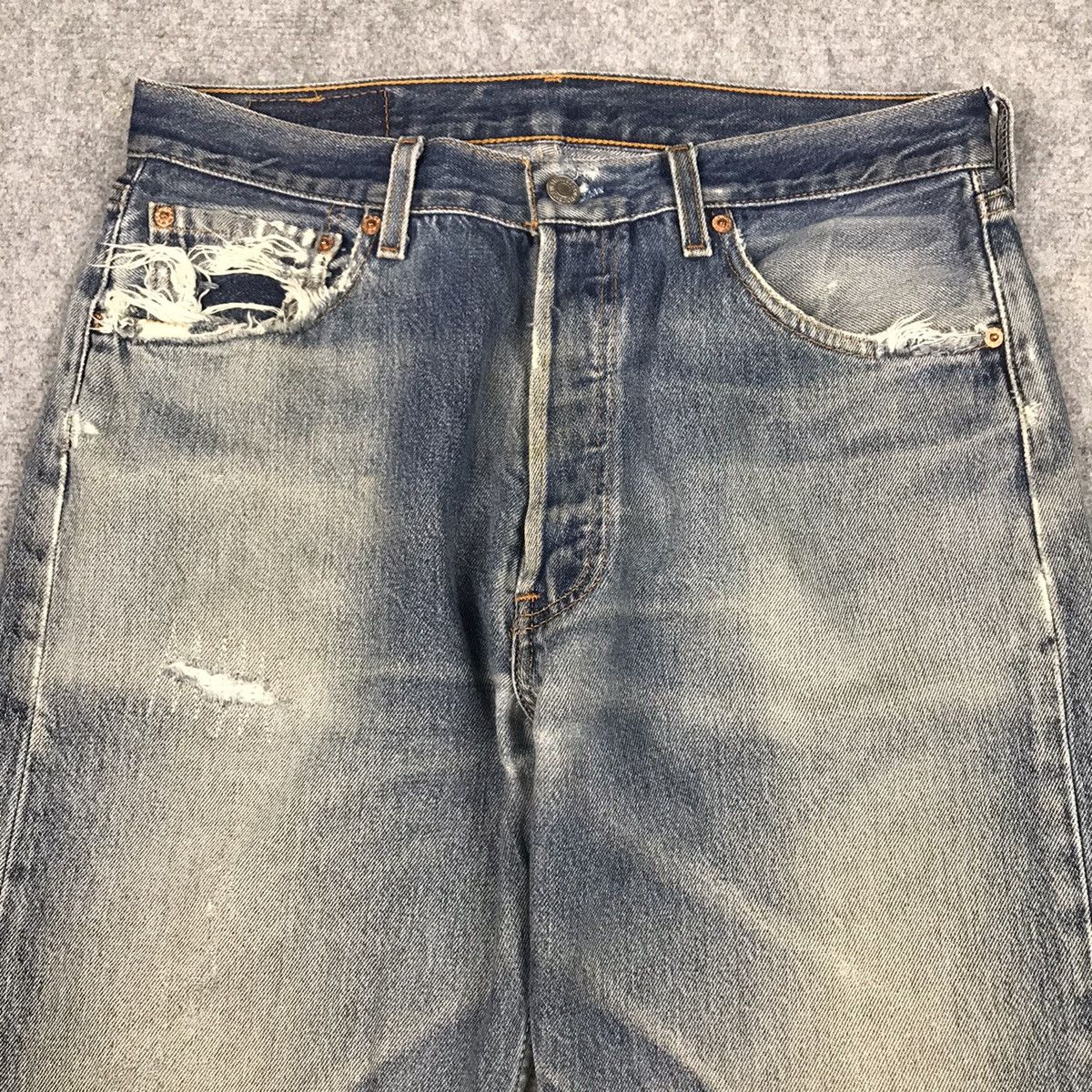 Levi's Vintage Clothing × Vintage LEVIS 501 DISTRESSED DENIM FADED BUTTON 501 PANTS 147 Size US 30 / EU 46 - 4 Thumbnail