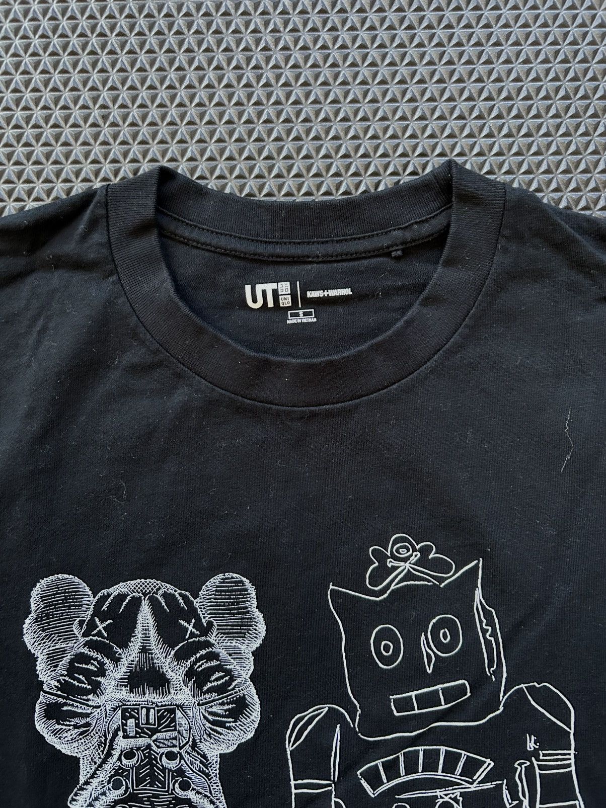 Andy Warhol × Uniqlo Uniqlo x Warhol&Kaws Size US S / EU 44-46 / 1 - 4 Thumbnail