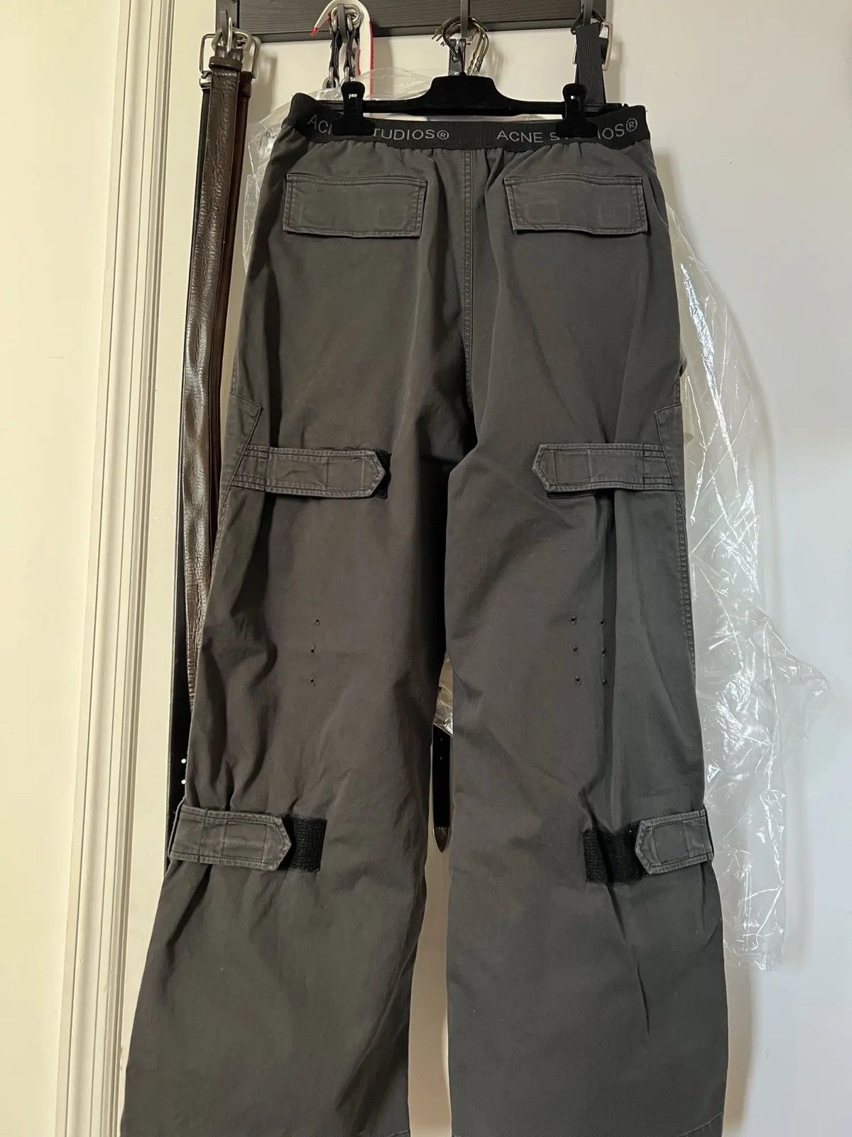 Acne Studios Acne Studios Chevron Cargo Pants Anthracite Grey sz 48 Size US 34 / EU 50 - 4 Thumbnail