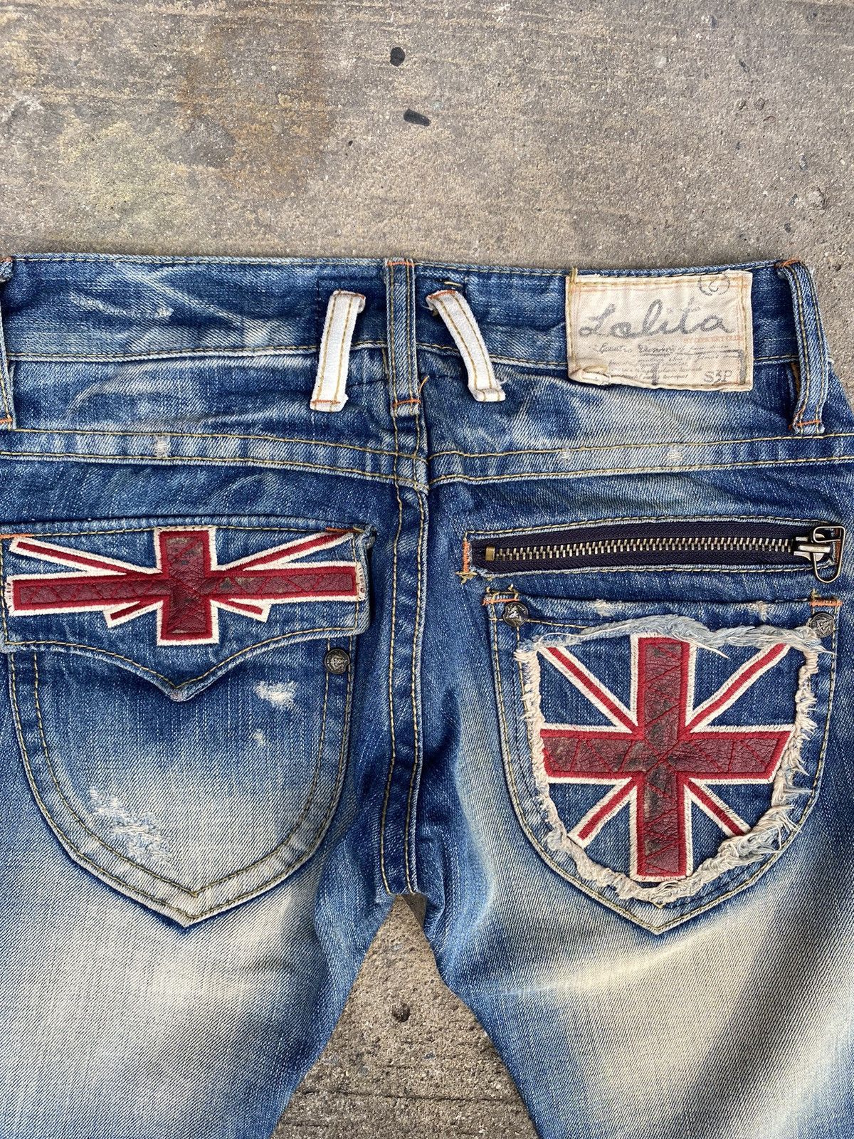 If Six Was Nine × Japanese Brand × Le Grande Bleu (L.G.B.) Yoshimoto Nara x Lolita Jeans Distressed Pants Size US 30 / EU 46 - 6 Thumbnail