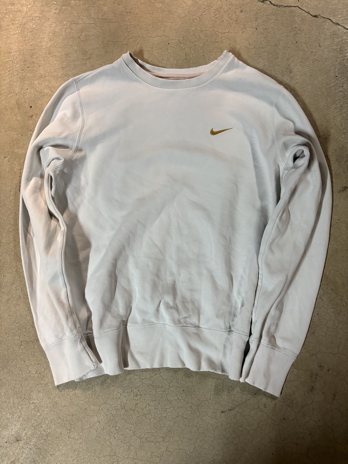 Nike Nike Y2K Crewneck Sweatshirt White Size Large Size US L / EU 52-54 / 3 - 1 Thumbnail