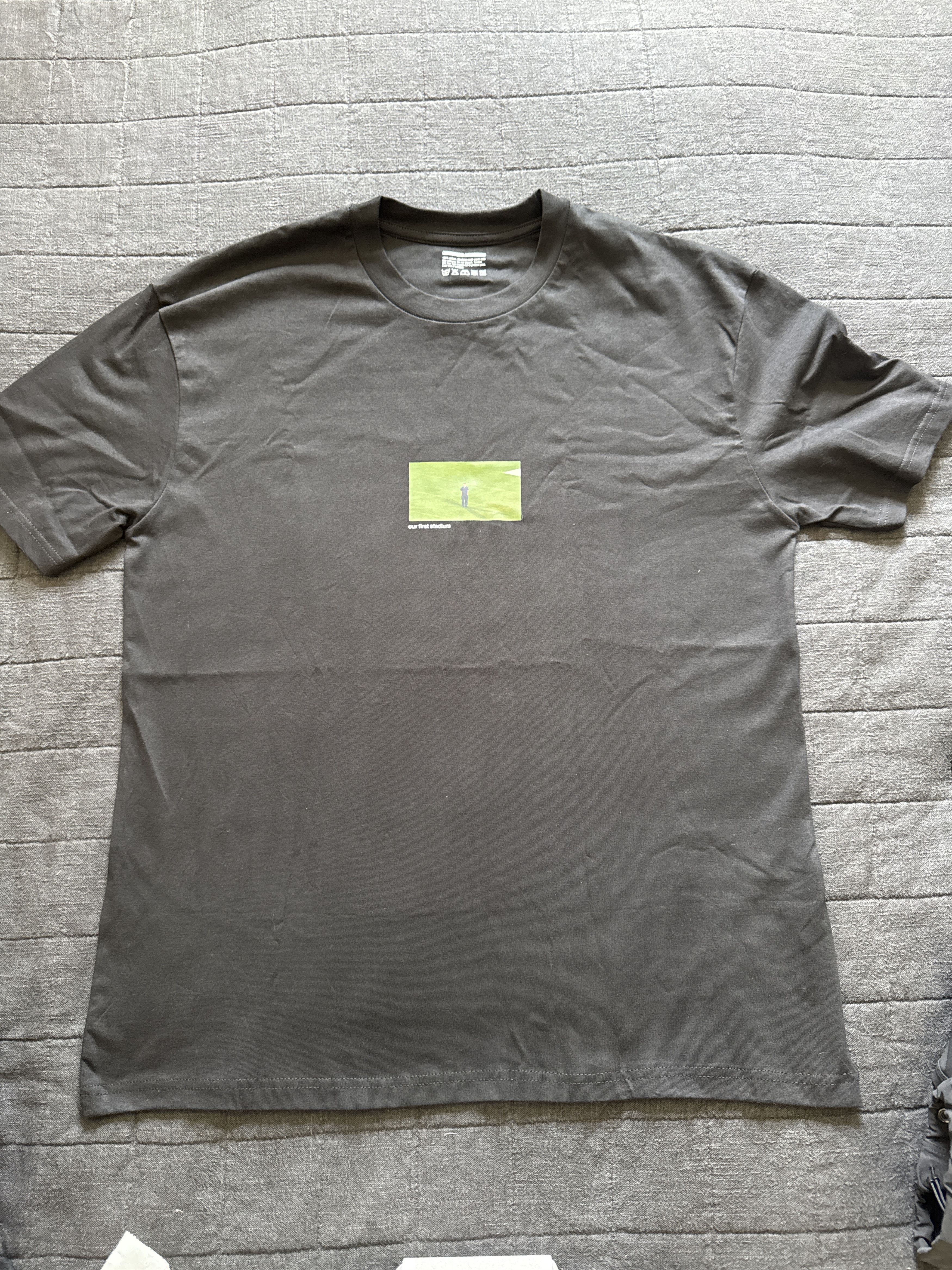Band Tees Fred Again Off isl Merch from LA coliseum show 6/14/24 Size US M / EU 48-50 / 2 - 1 Thumbnail