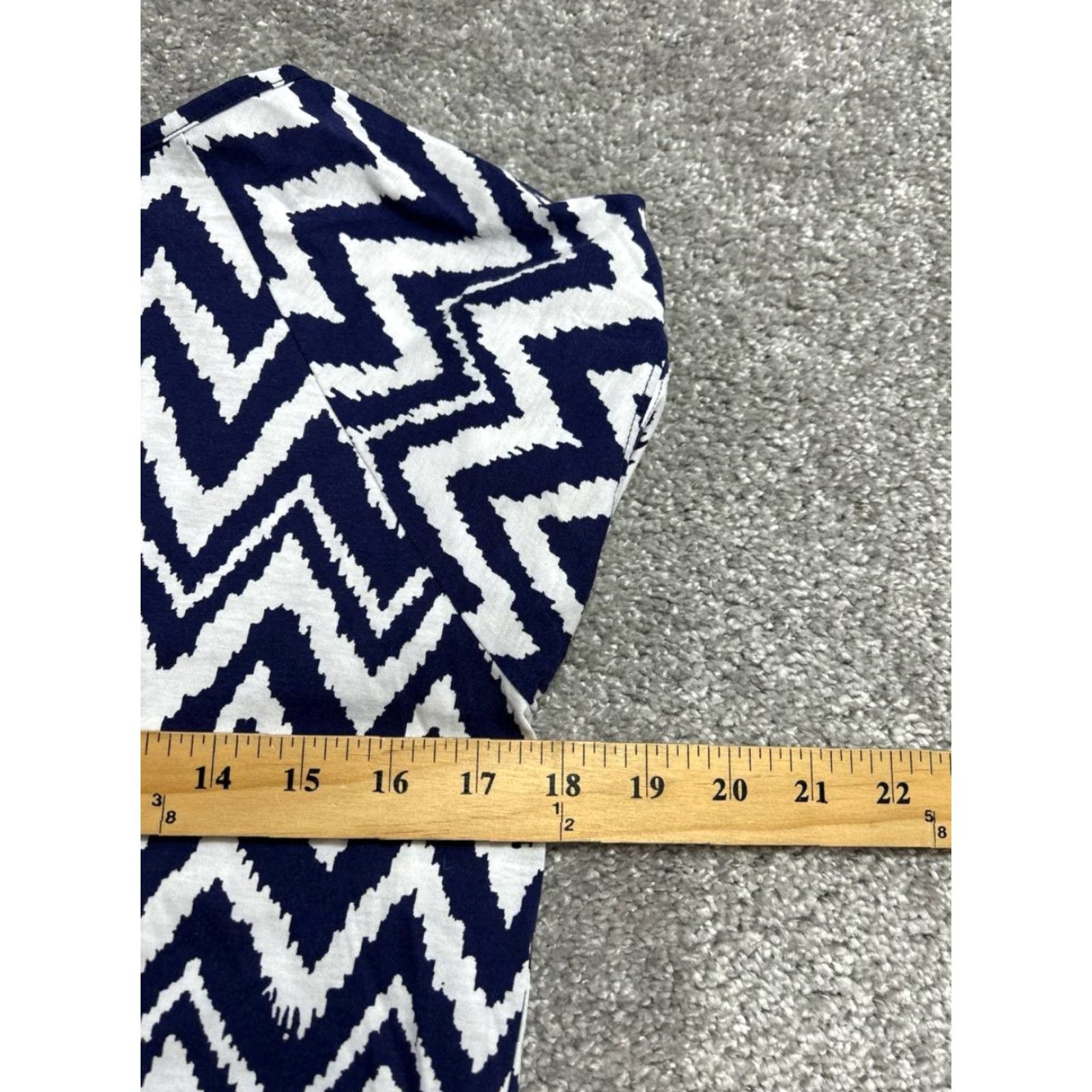 Lilly Pulitzer Lilly Pulitzer Shirt Dress Womens Medium White Chevron Pima Cotton Cap Sleeve Size M / US 6-8 / IT 42-44 - 7 Thumbnail