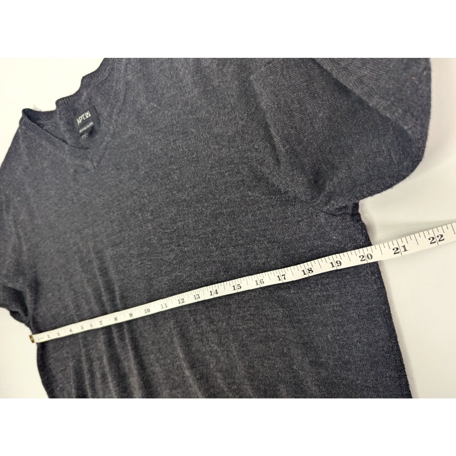 Apt. 9 APt. 9 Mens Merino Wool Blend Sweater V-Neck Long Sleeve Size L Black Knit Pullover Casual Mens Size US L / EU 52-54 / 3 - 5 Thumbnail