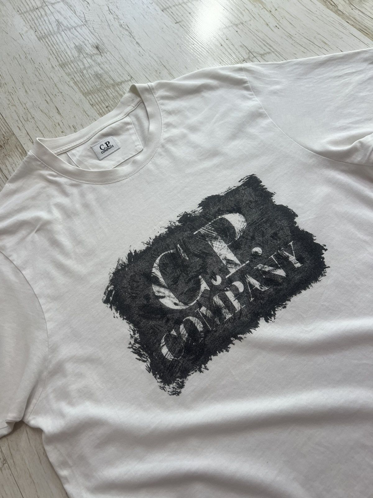 C.P. Company C.P. Company White Logo T-Shirt Size M Lightweight Cotton Size US M / EU 48-50 / 2 - 5 Thumbnail