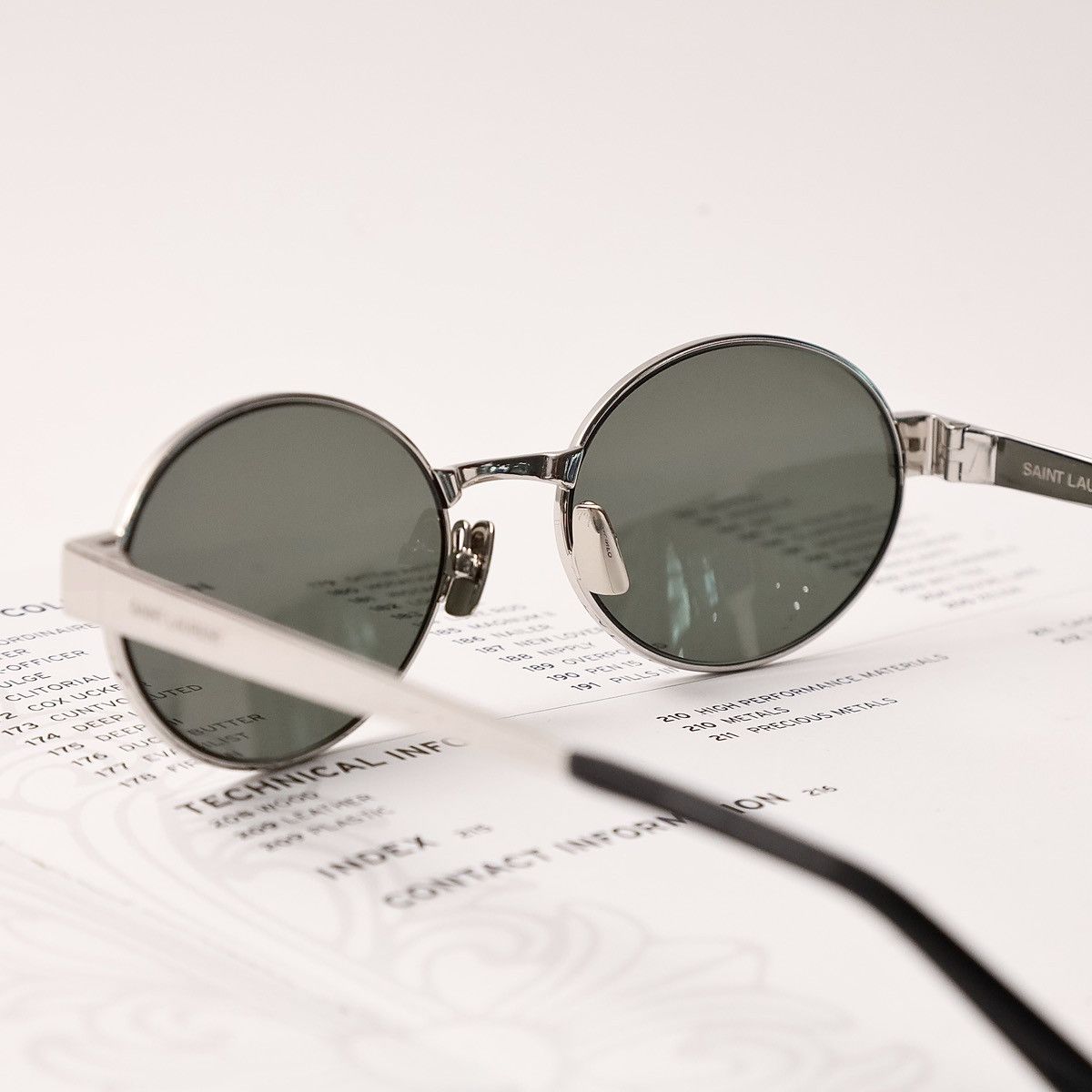 Saint Laurent Paris SAINT LAURENT SL 692 SUNGLASSES Size ONE SIZE - 4 Thumbnail