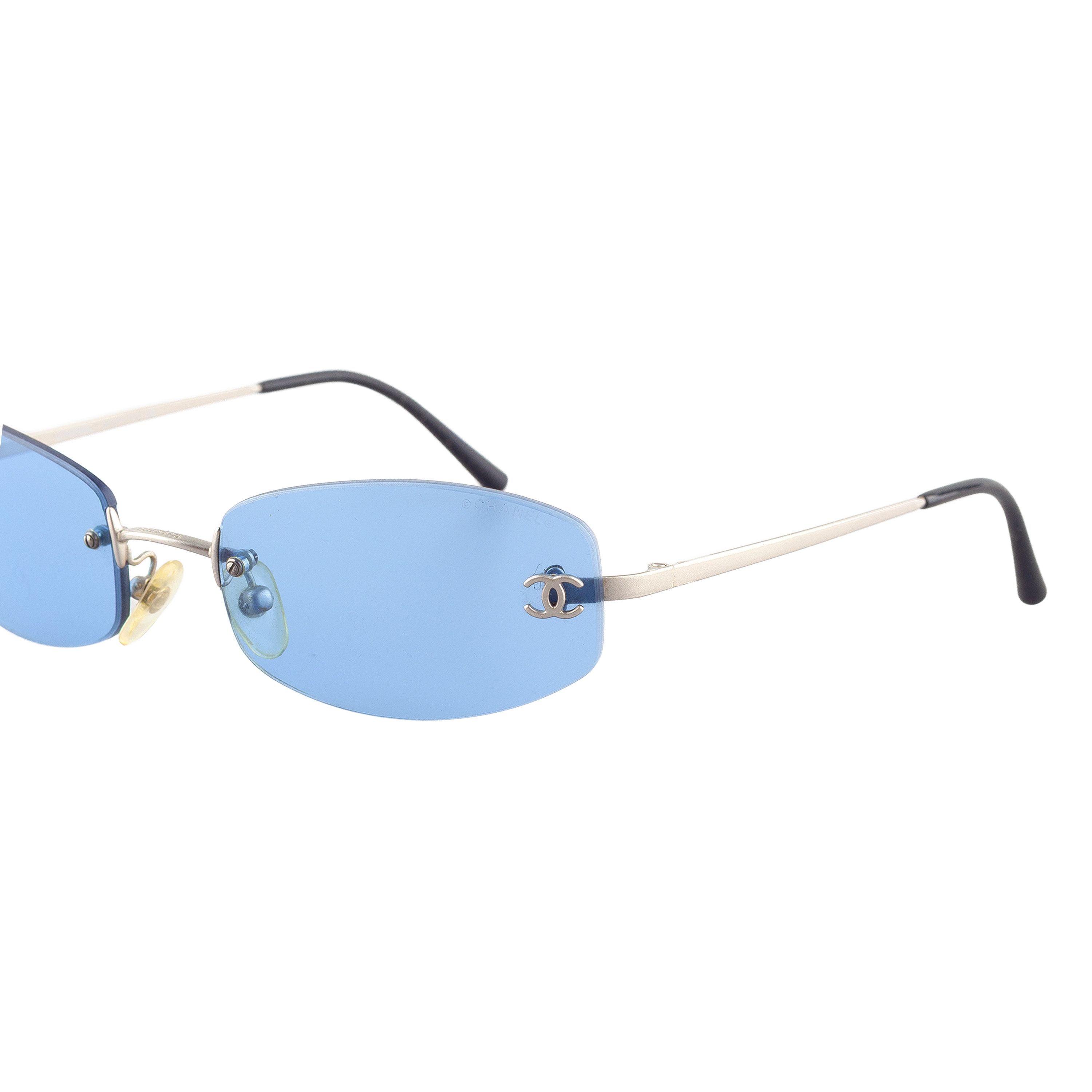 Chanel Chanel 4002 c.103/72 Vintage Blue Oval Sunglasses Size ONE SIZE - 4 Thumbnail