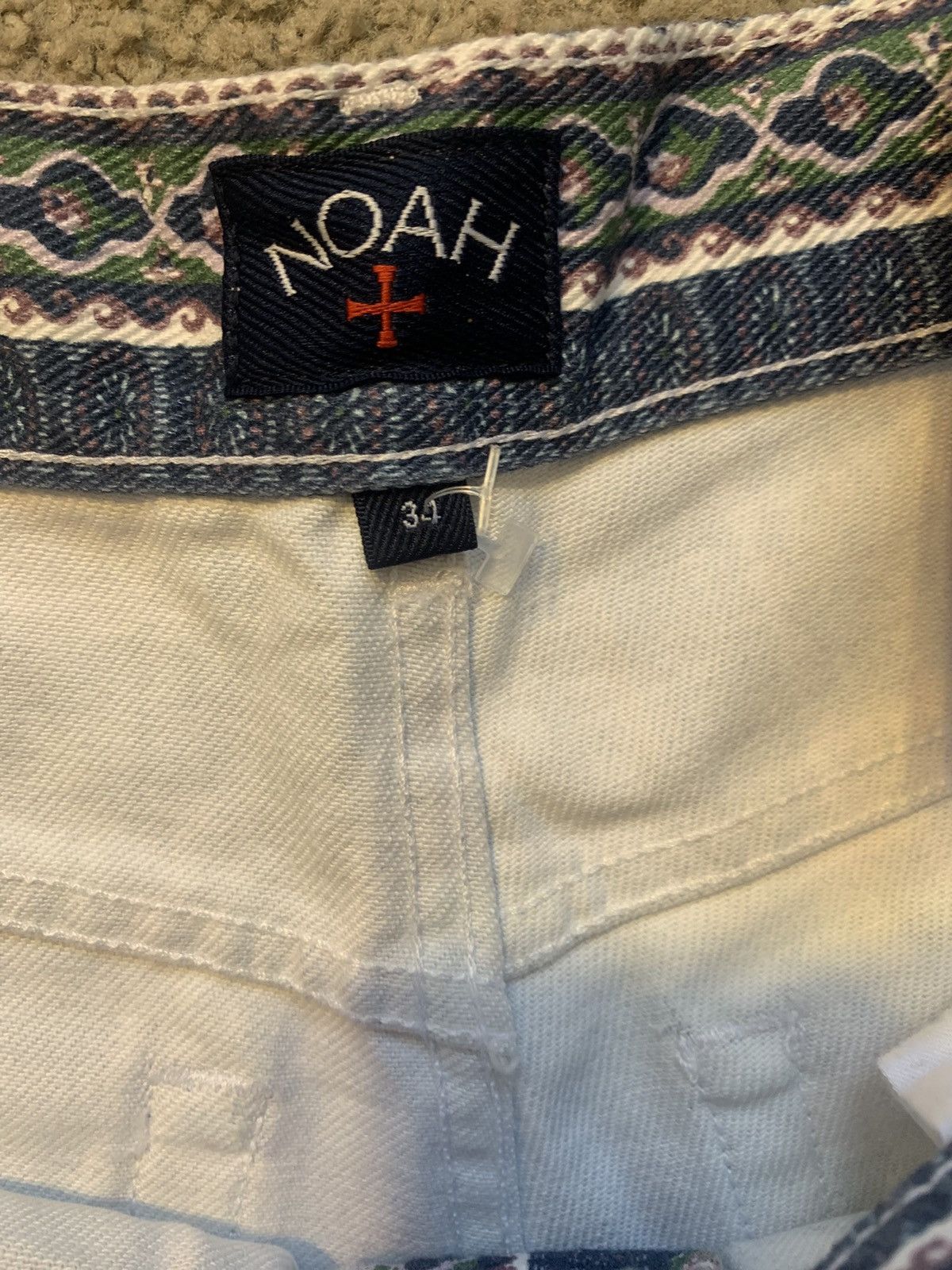 Noah NOAH 90’s STYLE DENIM STRIPED FLORAL SHORTS Size US 34 / EU 50 - 11 Thumbnail