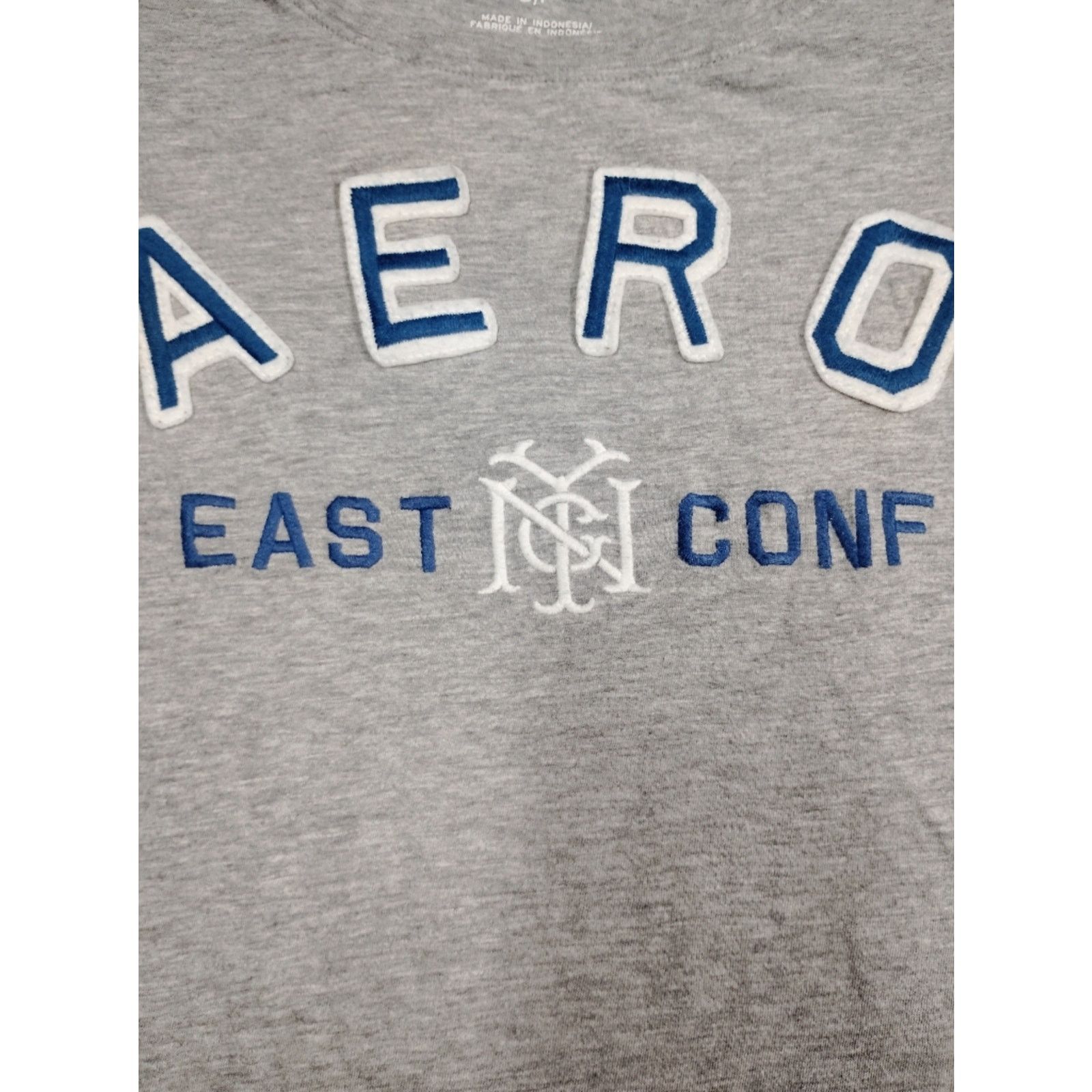 Aeropostale Aeropostale Gray Tee with Blue 'AERO East Conf' Applique Size S / US 4 / IT 40 - 2 Thumbnail