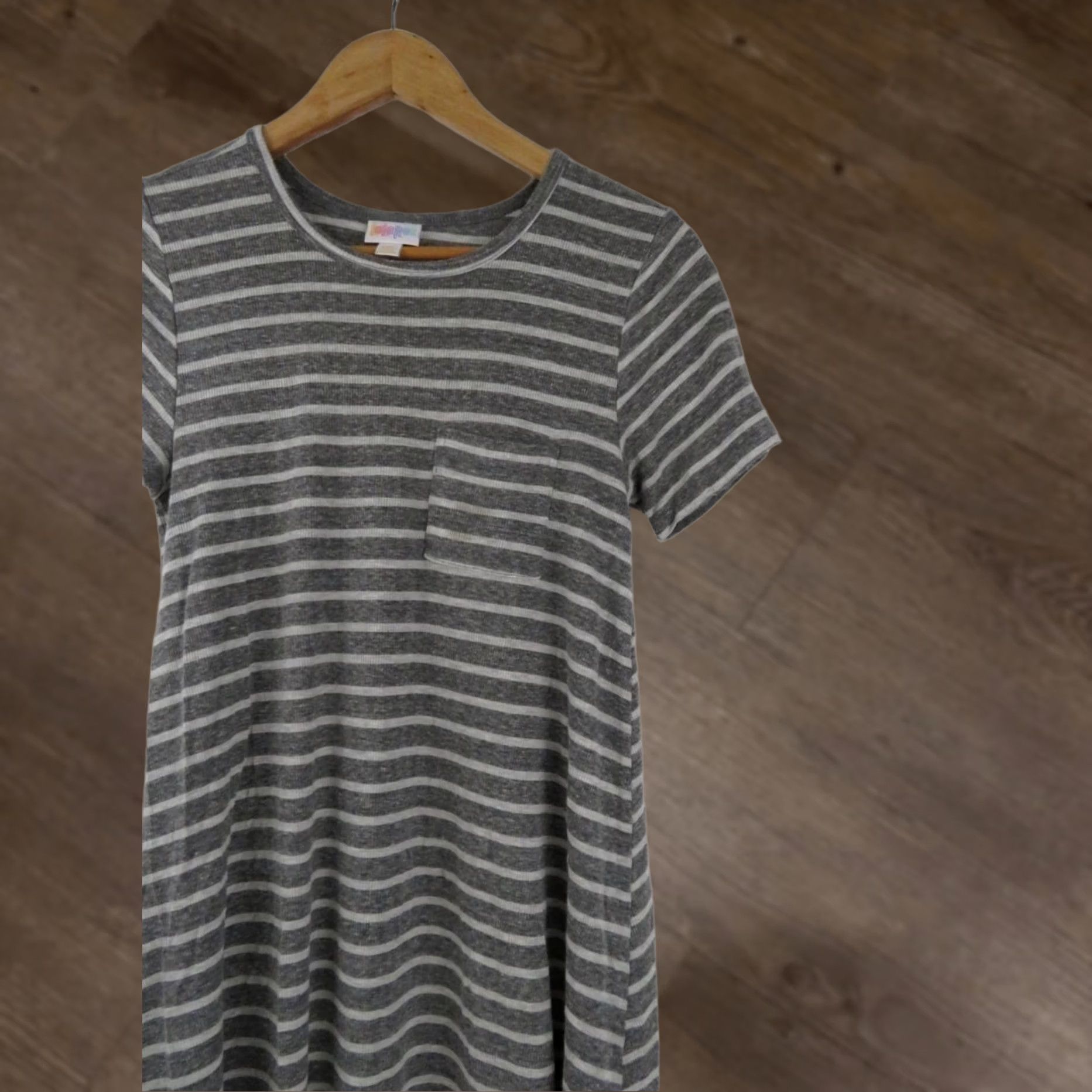 Vintage LuLaRoe Carly Dress Stripes Gray XXS Swing Uni Unicorn Stretch EUC Size XXS / US 00 / IT 34 - 1 Thumbnail