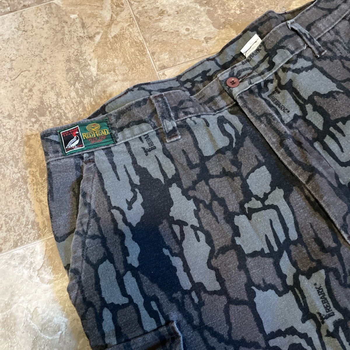 Realtree × Vintage Vintage 80s realtree trebark camo cargo pants baggy Size US 36 / EU 52 - 4 Thumbnail