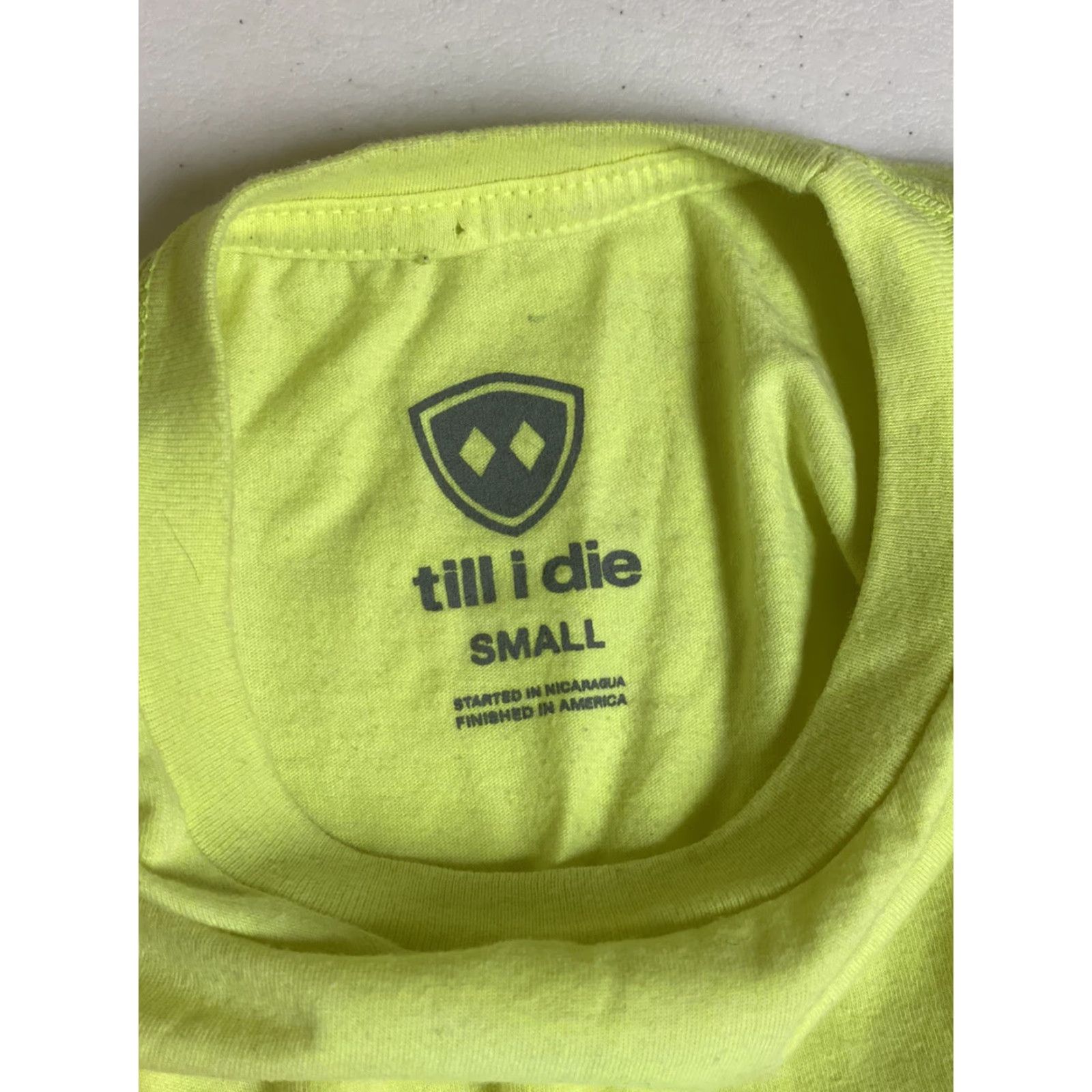 Vintage Till I Die Ski T-Shirt Unisex Small Short Sleeve Crew Neck Yellow Car Delorean Size US S / EU 44-46 / 1 - 5 Thumbnail