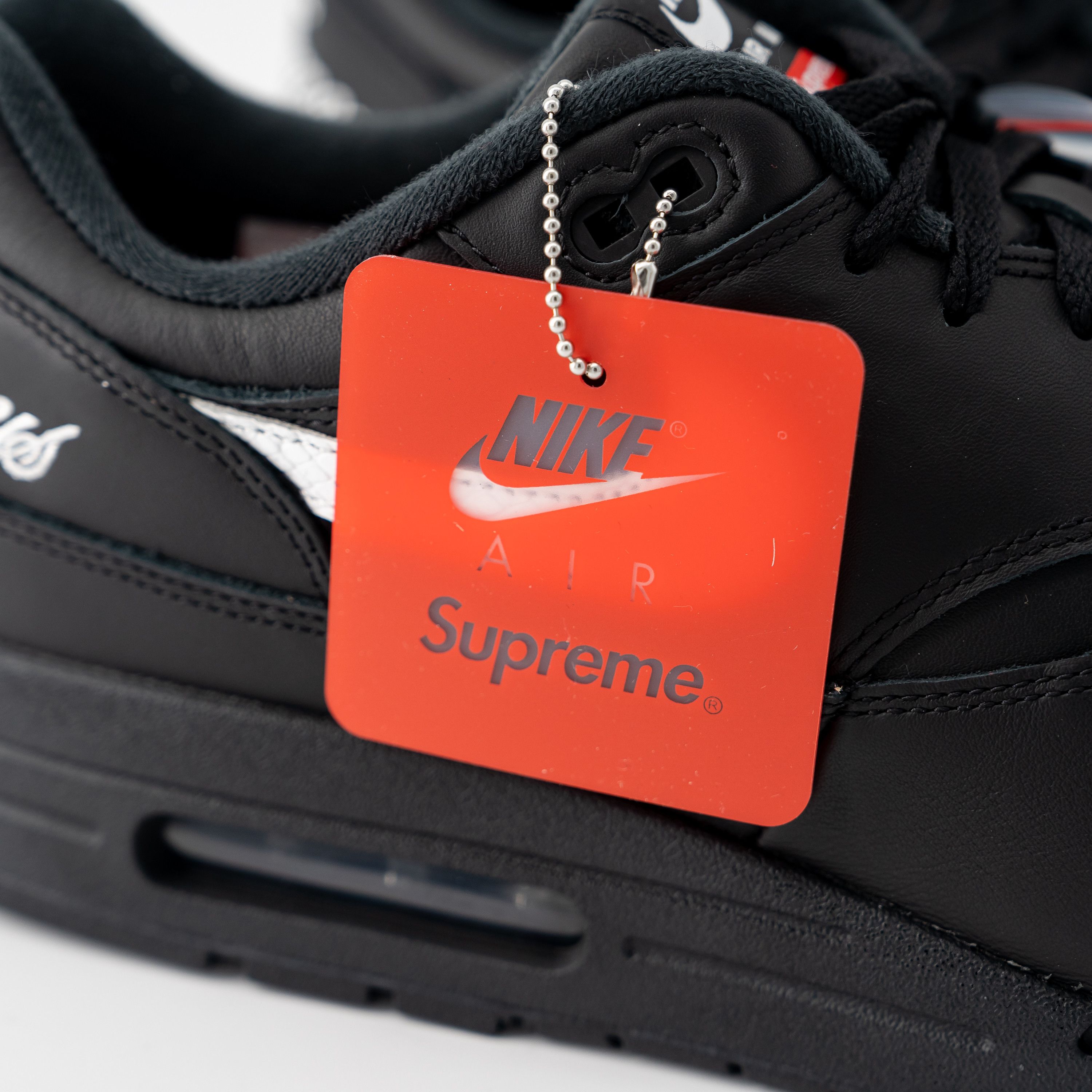 Nike 13 - Nike Supreme x Air Max 1 '87 SP Black White HF8813 001 Size US 13 / EU 46 - 6 Thumbnail