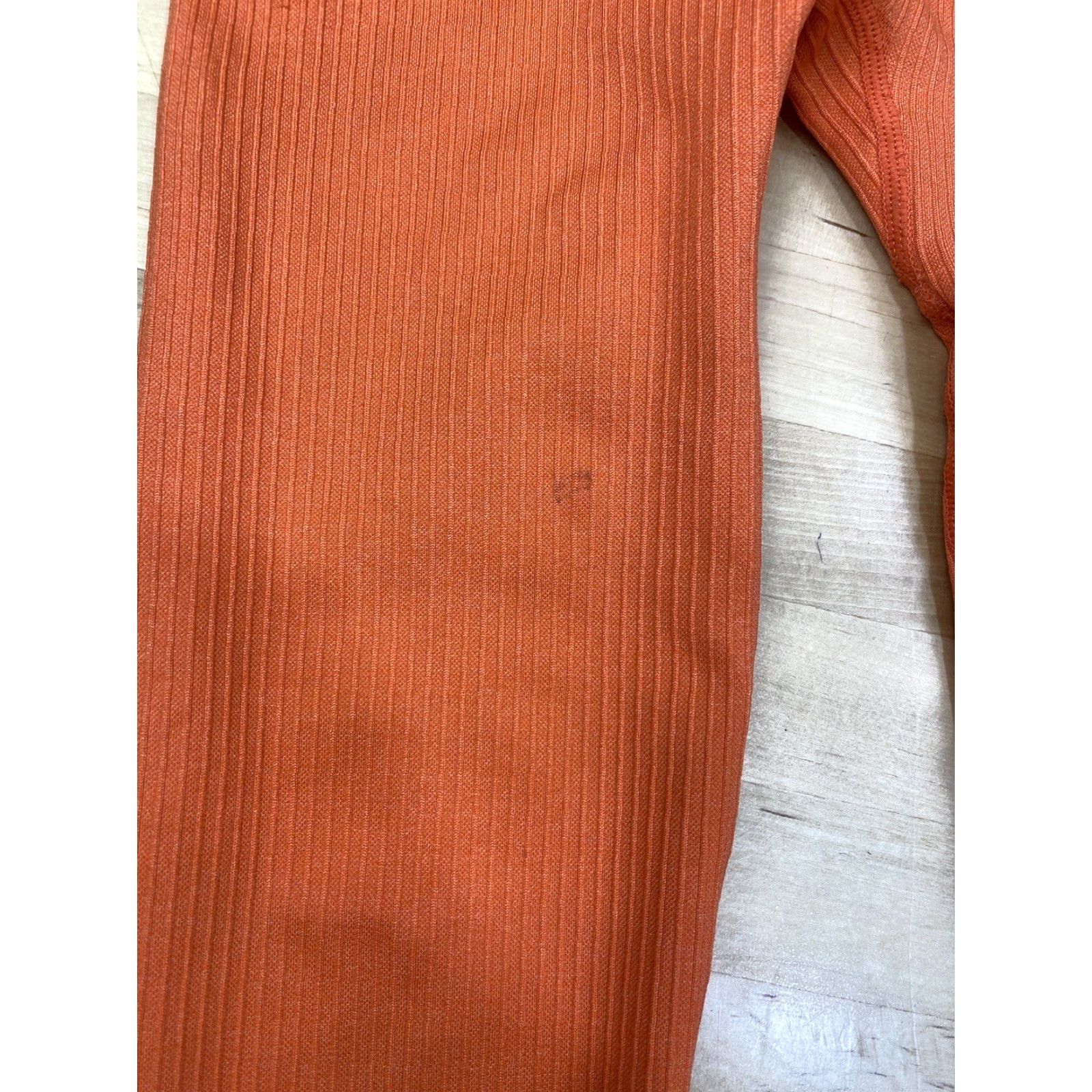 New Balance Balance Athletica Leggings Womens Small Orange Ribbed Ankle 24in Inseam Gym & Training Running & Jogging Yoga Casual Activewear Size 28" / US 6 / IT 42 - 8 Thumbnail