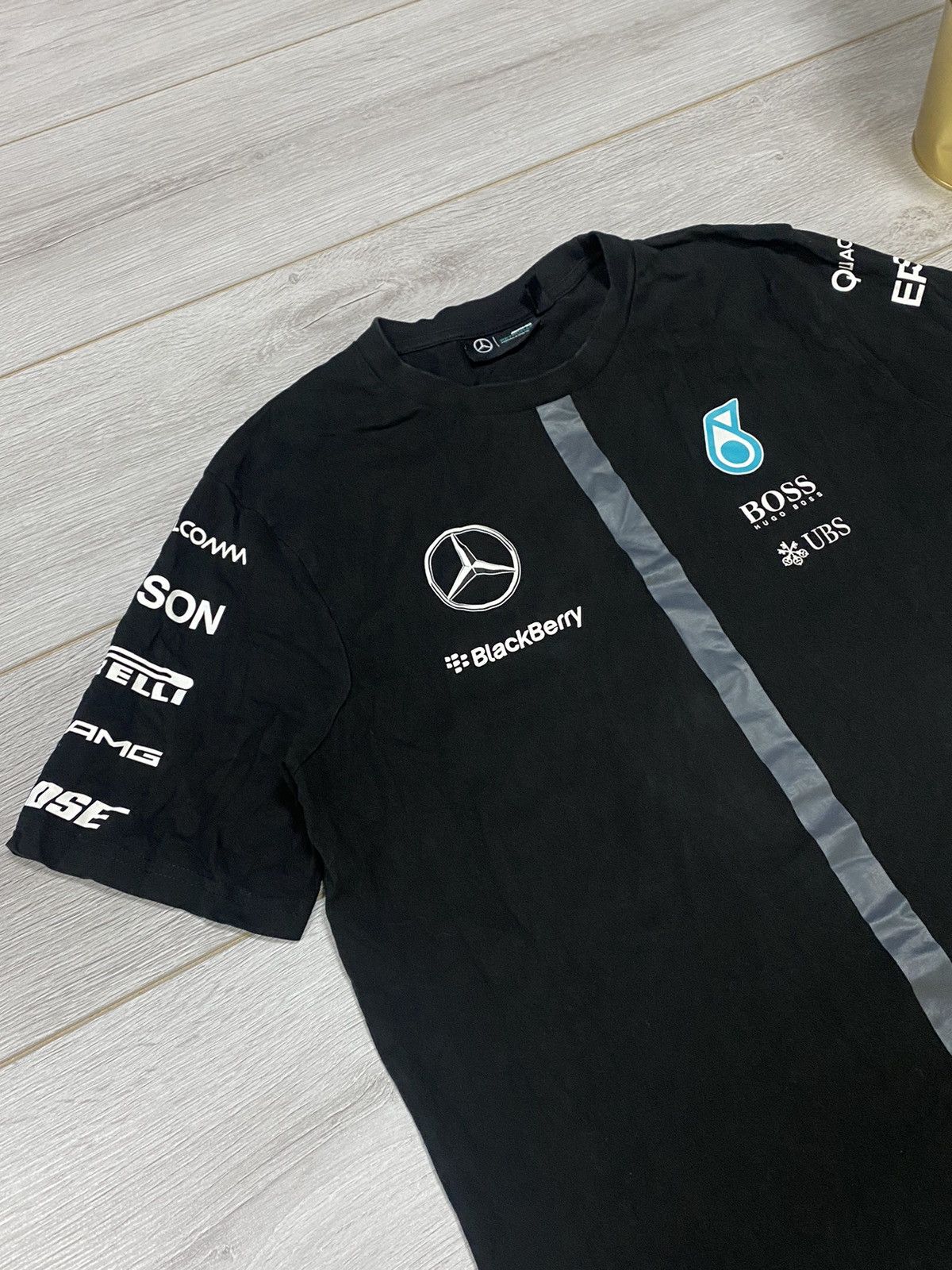 Mercedes-Benz Mercedes Petronas Pirelli t-shirt big logo Size US M / EU 48-50 / 2 - 3 Thumbnail