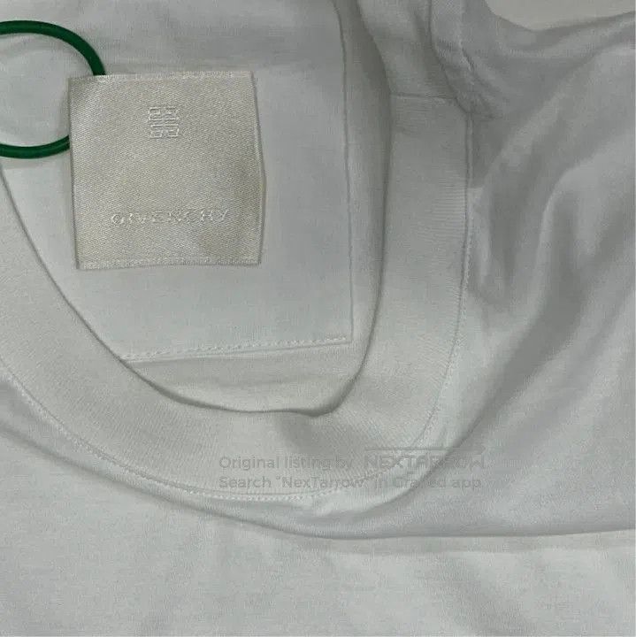 Givenchy Givenchy FW22 Letter Print Crew Neck T-Shirt. Size US XS / EU 42 / 0 - 2 Thumbnail