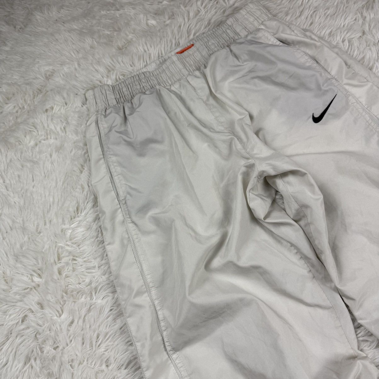 Vintage Nike Vintage TrackPants Joggers M 00s Streetwear Sportstyle Size US 32 / EU 48 - 5 Thumbnail