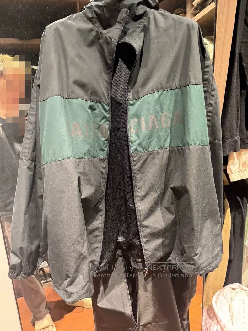 Balenciaga Balenciaga Logo Letter Printed Zipper Jacket Size US S / EU 44-46 / 1 - 1 Thumbnail
