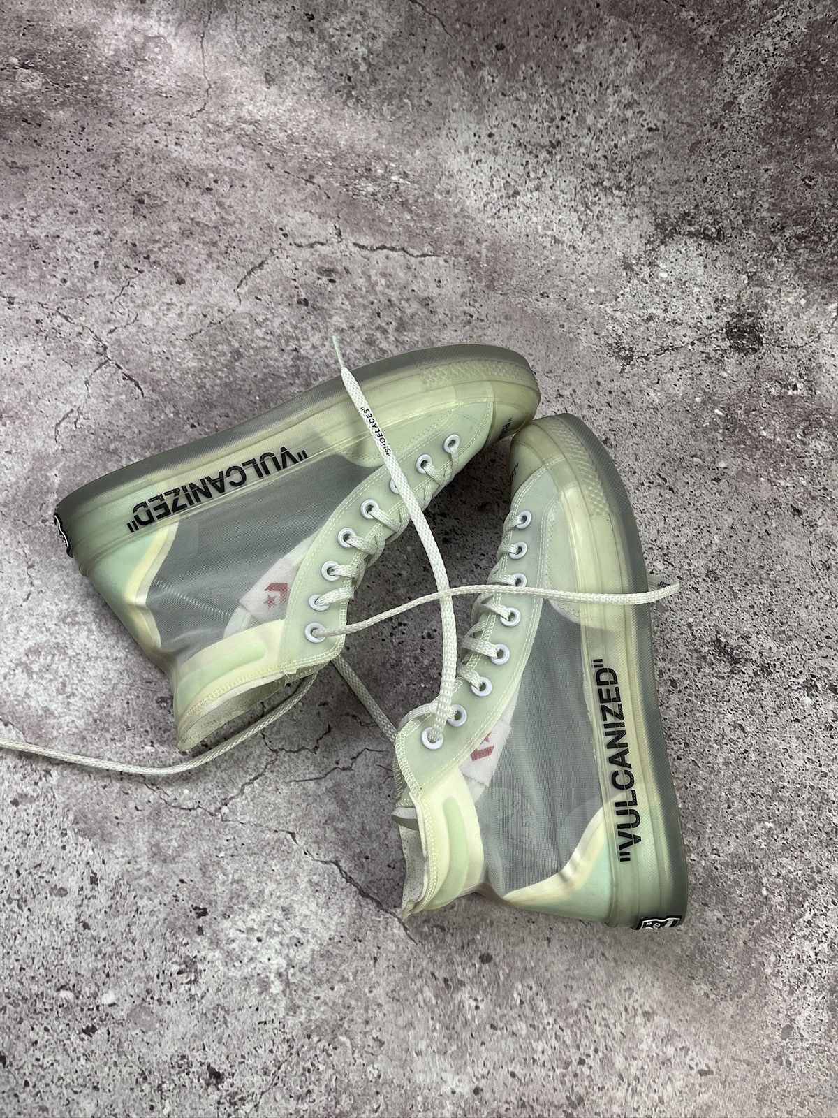 Converse × Off-White Off-White x Converse Chuck Taylor 70 Vulcanized Virgil Abloh Size US 9.5 / EU 42-43 - 10 Thumbnail