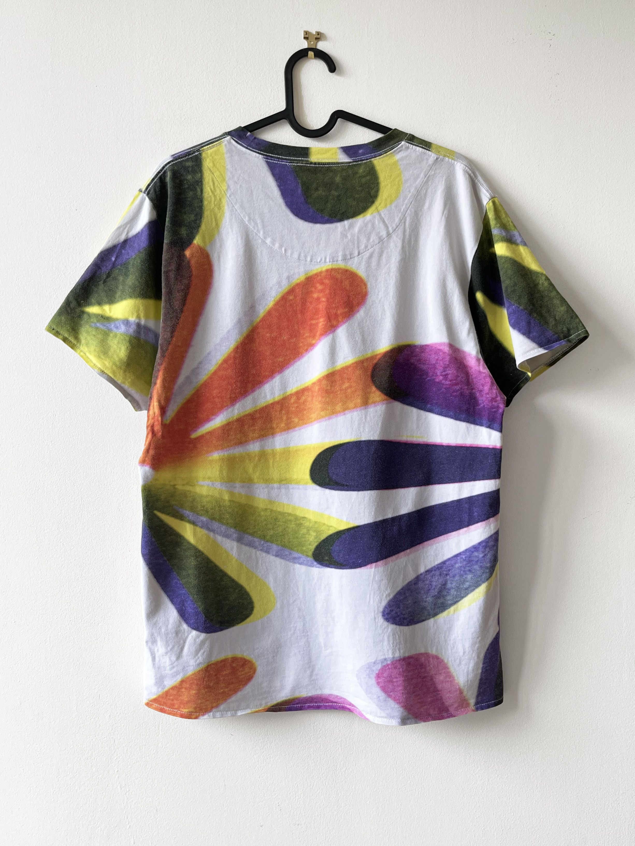 ERL ERL Flower rainbow tshirt Size US M / EU 48-50 / 2 - 2 Thumbnail