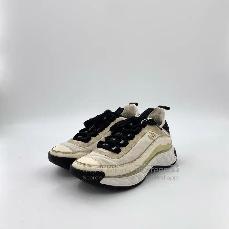 Chanel Chanel Colour-blocked logo lace-thed casual flat sneakers Size US 4.5 / IT 34.5 - 1 Thumbnail
